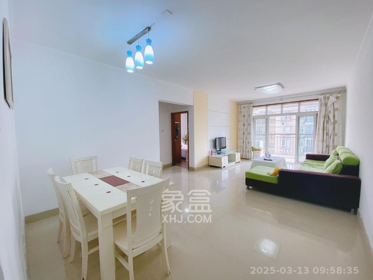 金碧文华  2室1厅1卫    2400.0元/月 金碧文华  2室1厅1卫    2400.0元/月室内图