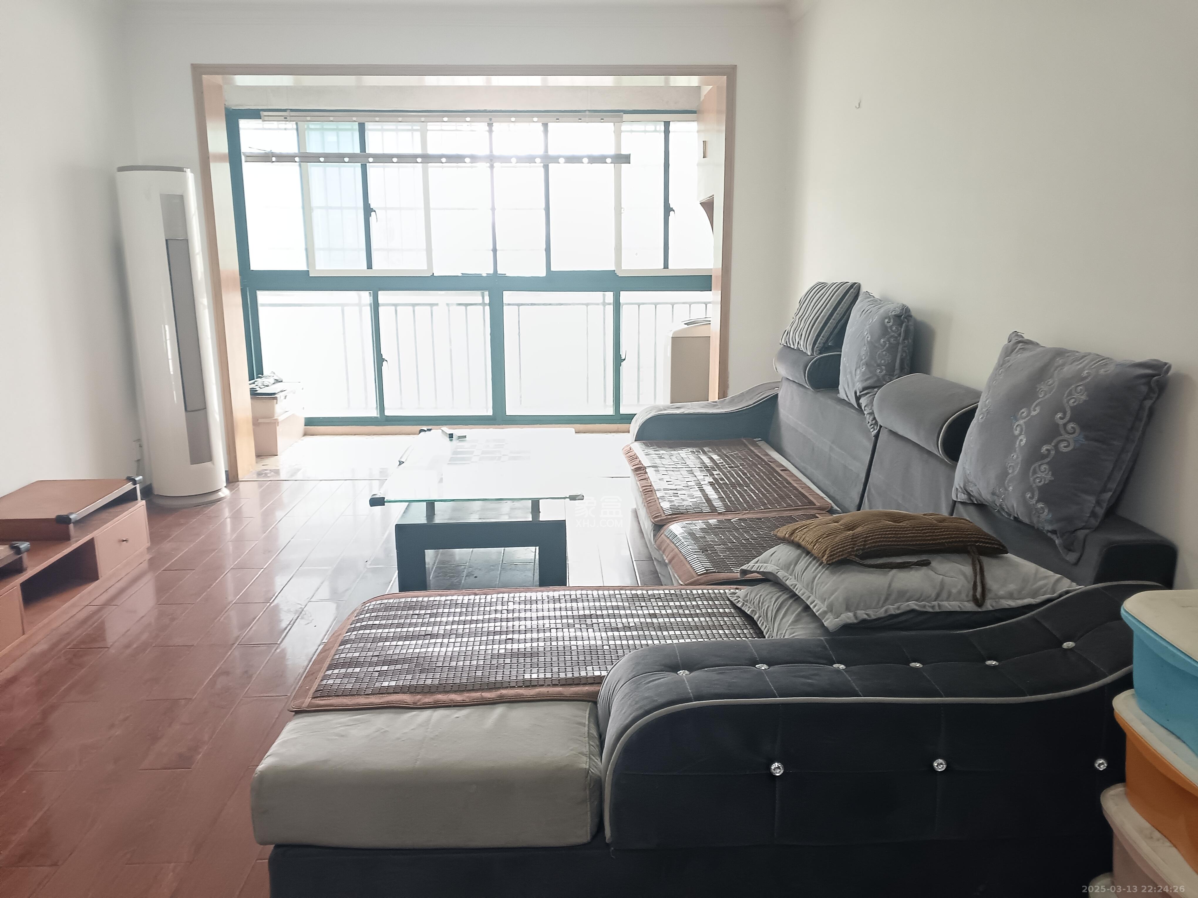 谷山乐园 1室2厅1卫 1300.0元/月 谷山乐园 1室2厅1卫 1300.0元/月室内图