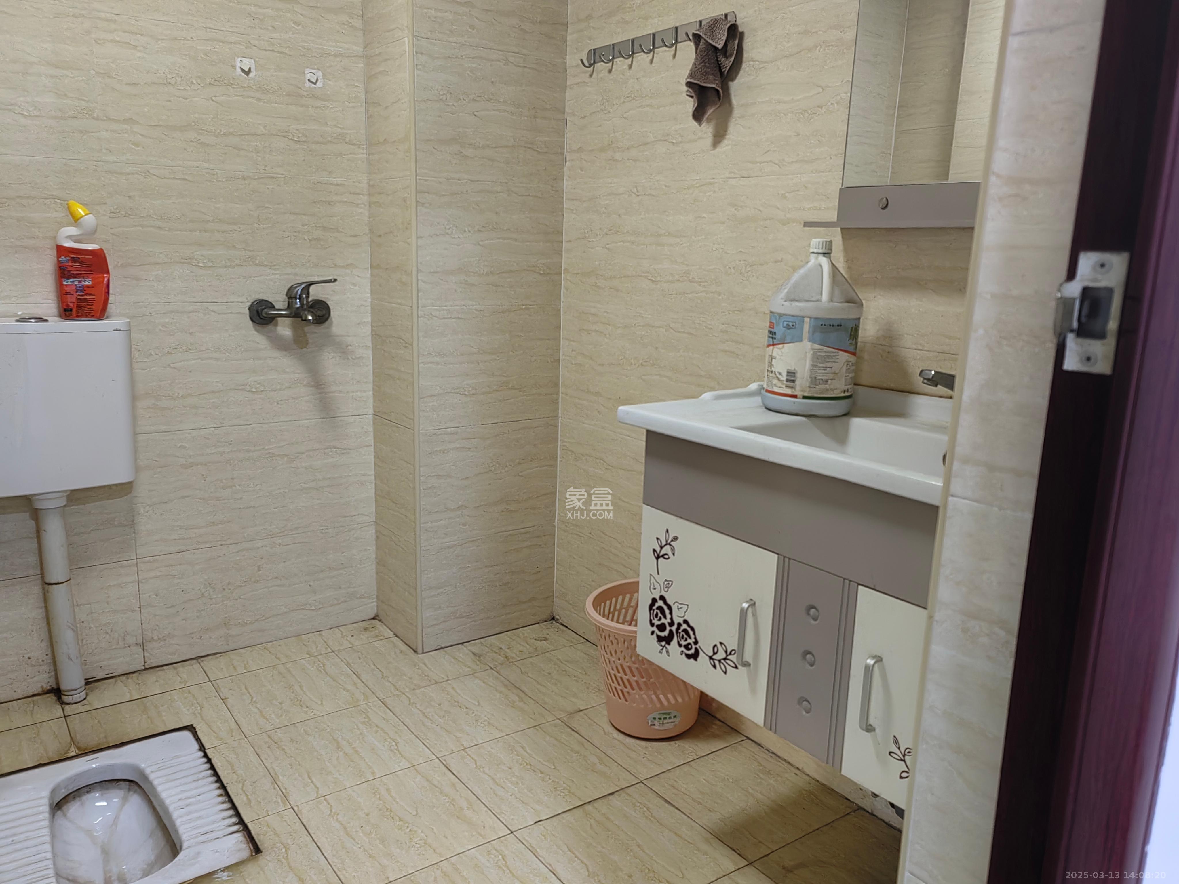 星大峰汇商务楼 1室1厅1卫 2980.0元/月 星大峰汇商务楼 1室1厅1卫 2980.0元/月室内图