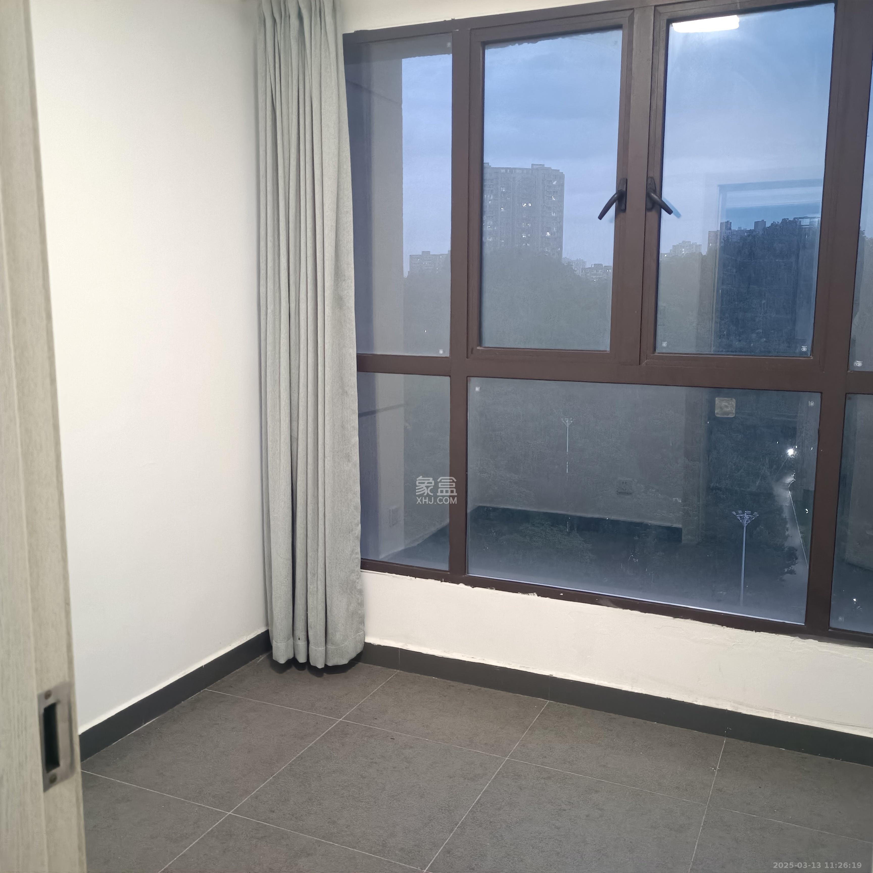 和泓梅溪四季  4室2厅2卫    2800.0元/月 和泓梅溪四季  4室2厅2卫    2800.0元/月室内图