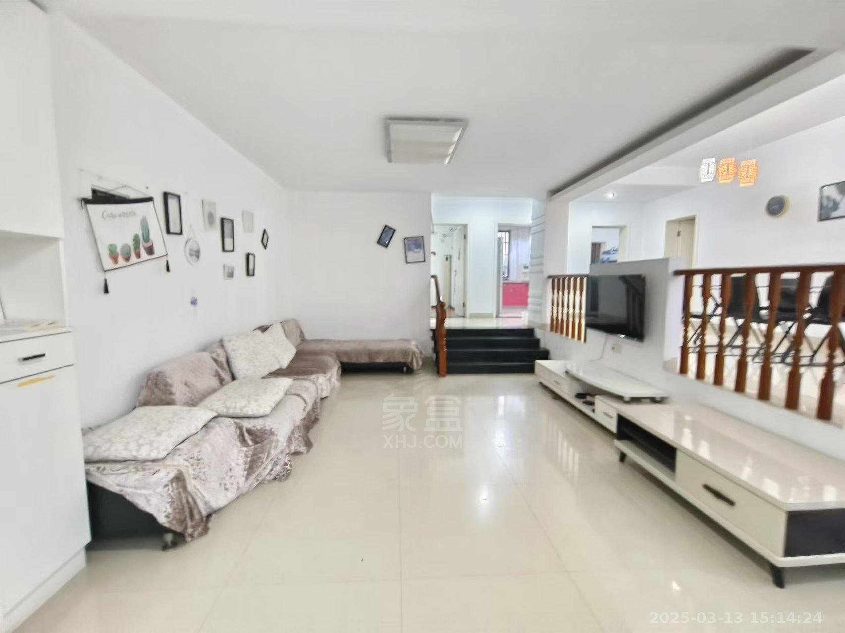 景秀名园 3室2厅2卫 1300.0元/月 景秀名园 3室2厅2卫 1300.0元/月室内图