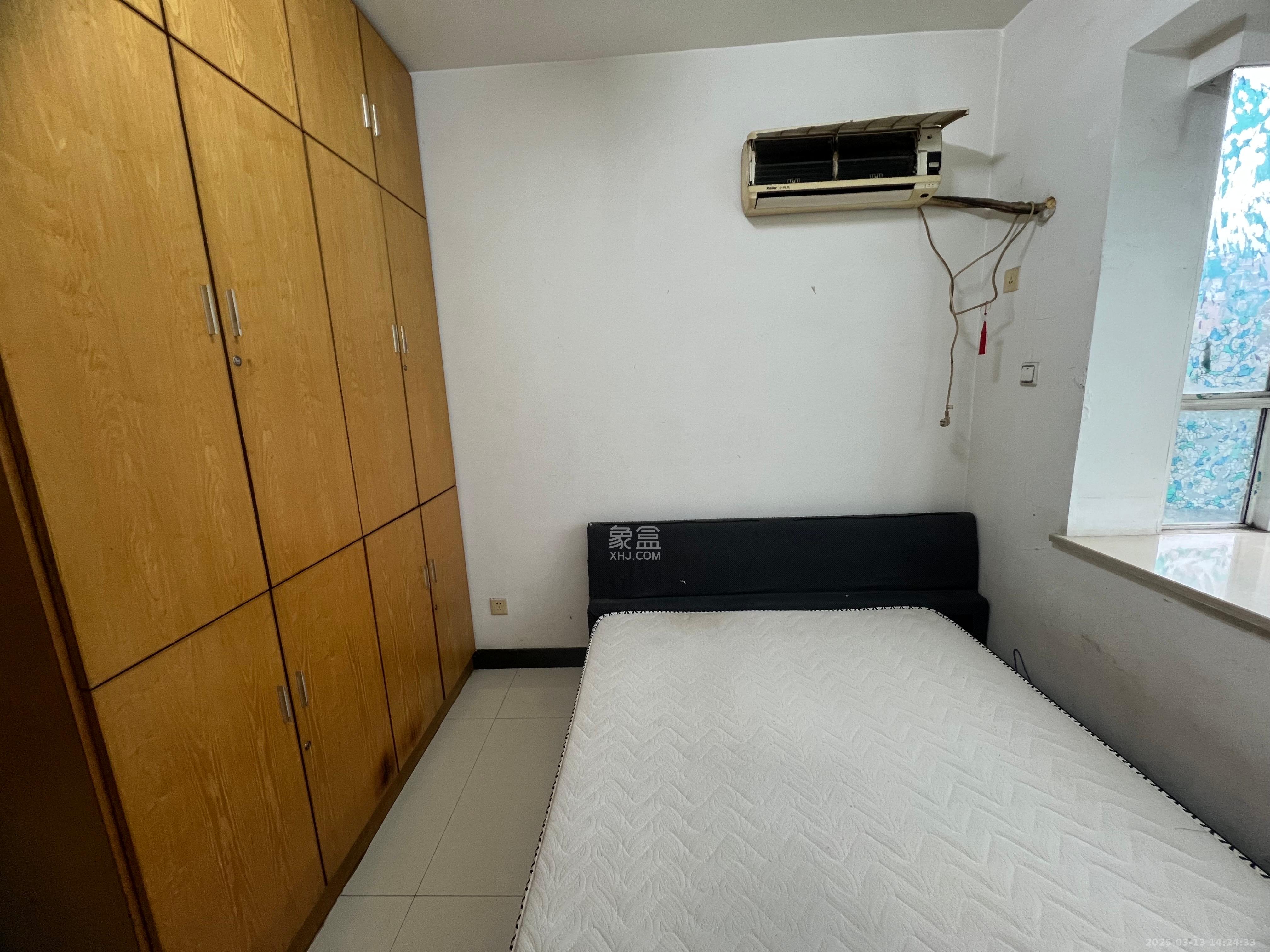 紫薇鑫园 4室2厅2卫 2600.0元/月 紫薇鑫园 4室2厅2卫 2600.0元/月室内图