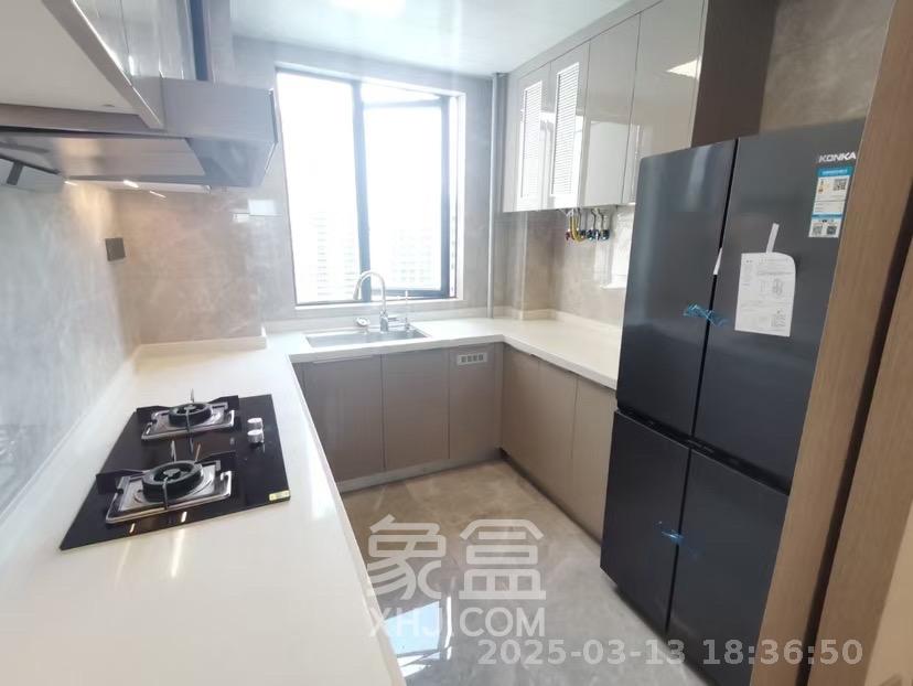 旭辉雨花郡 4室2厅2卫 4600.0元/月 旭辉雨花郡 4室2厅2卫 4600.0元/月室内图