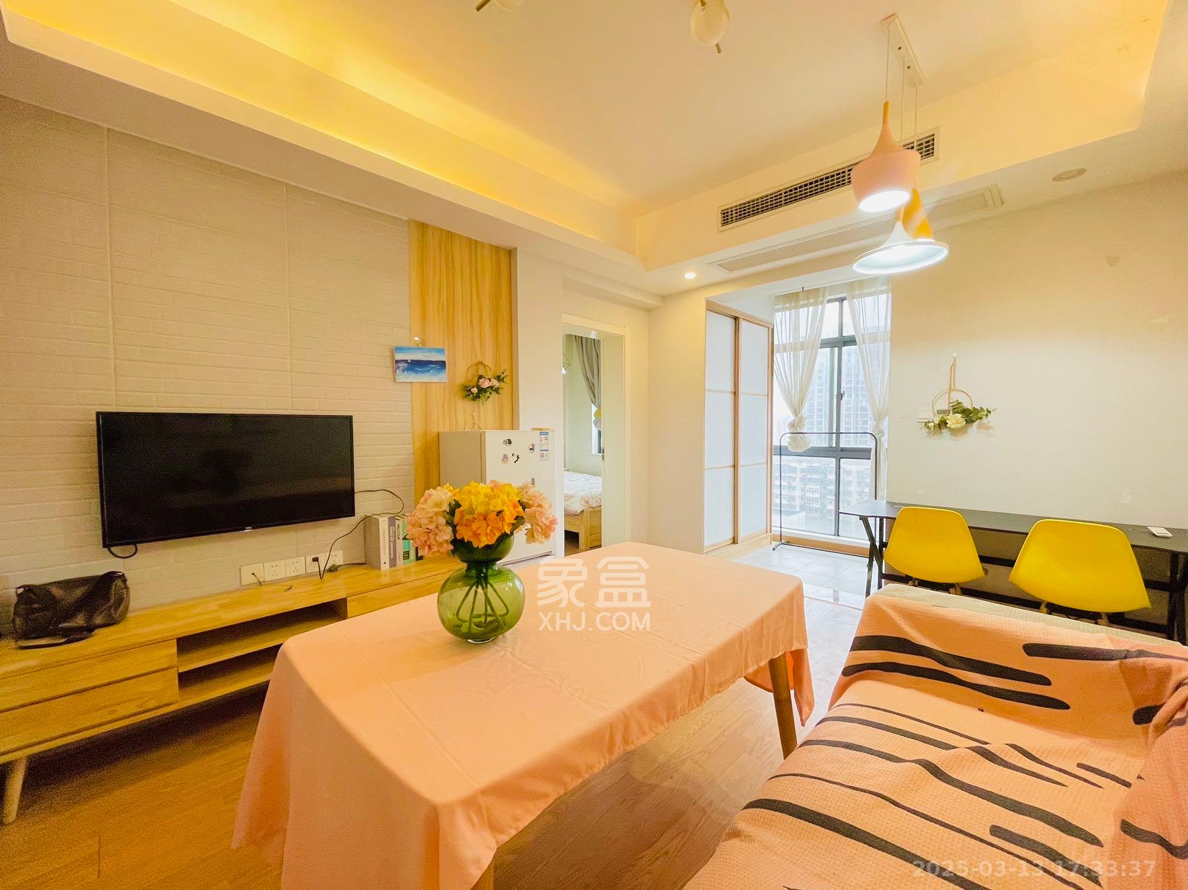 裕天国际商汇中心 1室0厅0卫 1800.0元/月 裕天国际商汇中心 1室0厅0卫 1800.0元/月室内图