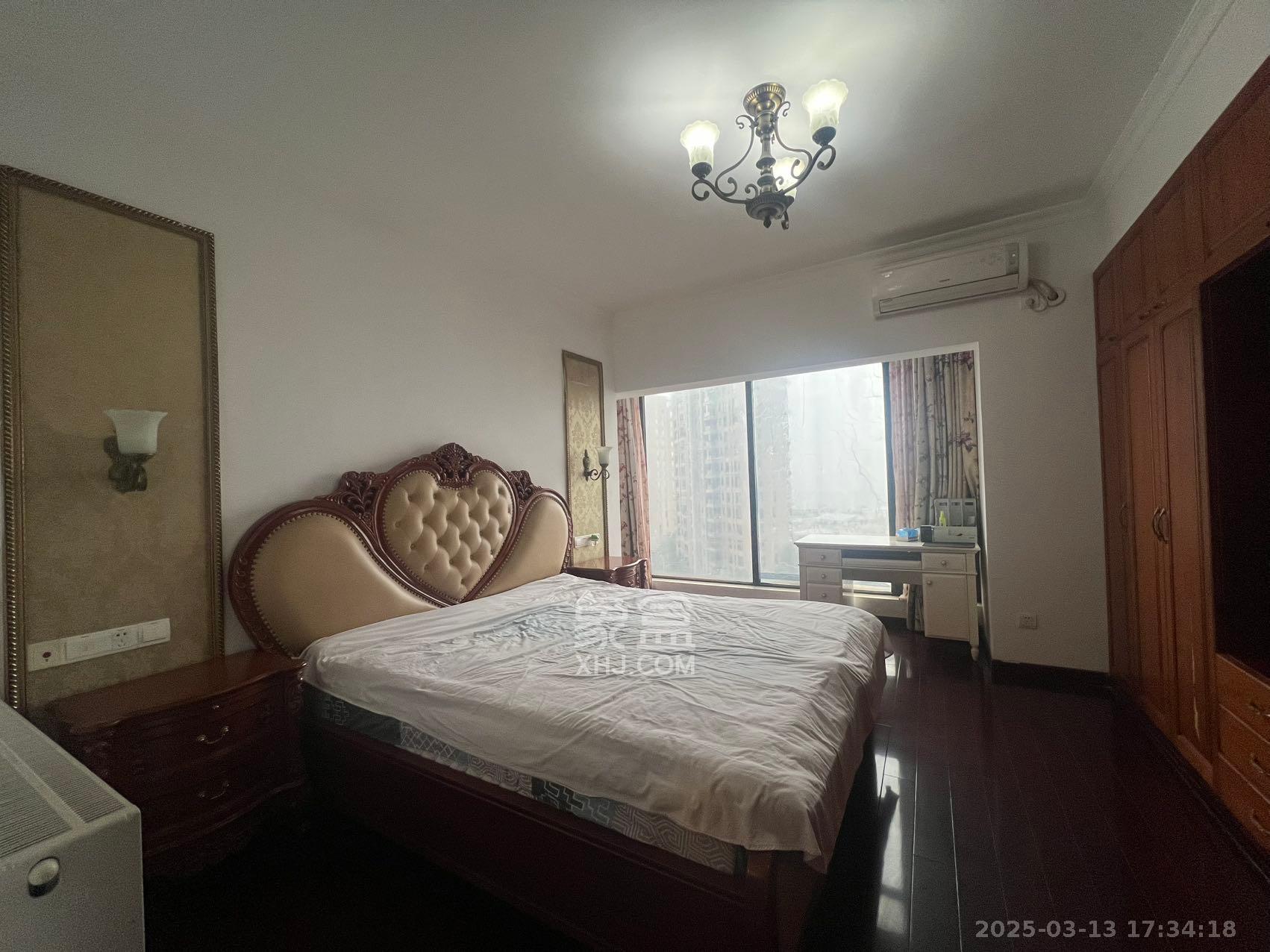 藏珑湖上国际花园 4室2厅2卫 6500.0元/月 藏珑湖上国际花园 4室2厅2卫 6500.0元/月室内图