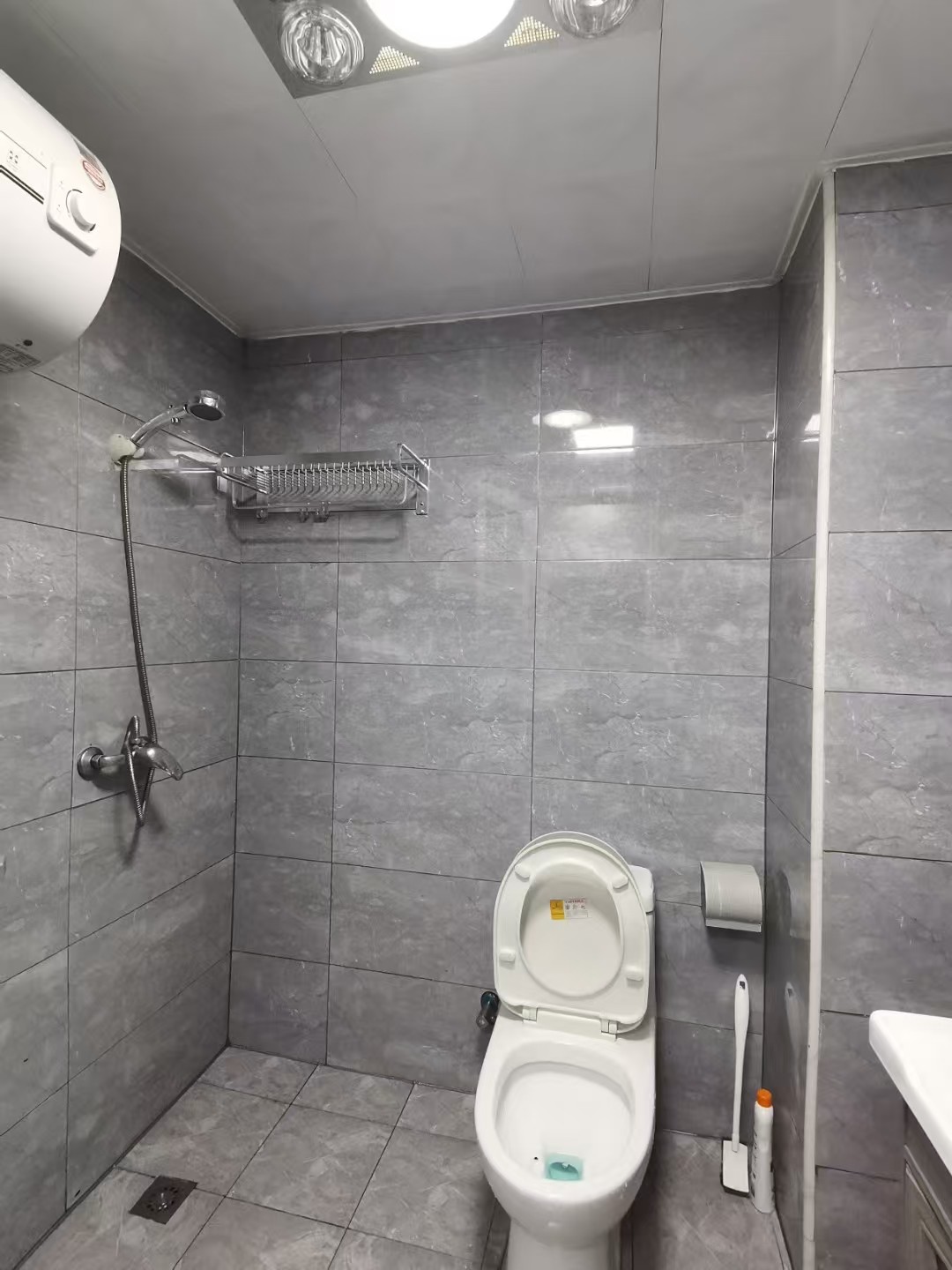 江岸公馆 1室1厅1卫 1500.0元/月 江岸公馆 1室1厅1卫 1500.0元/月室内图