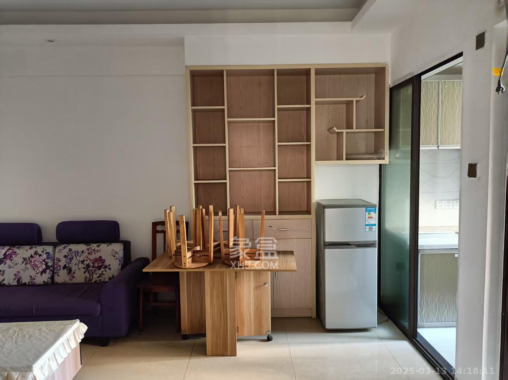 水岸世景 2室2厅1卫 1600.0元/月 水岸世景 2室2厅1卫 1600.0元/月室内图