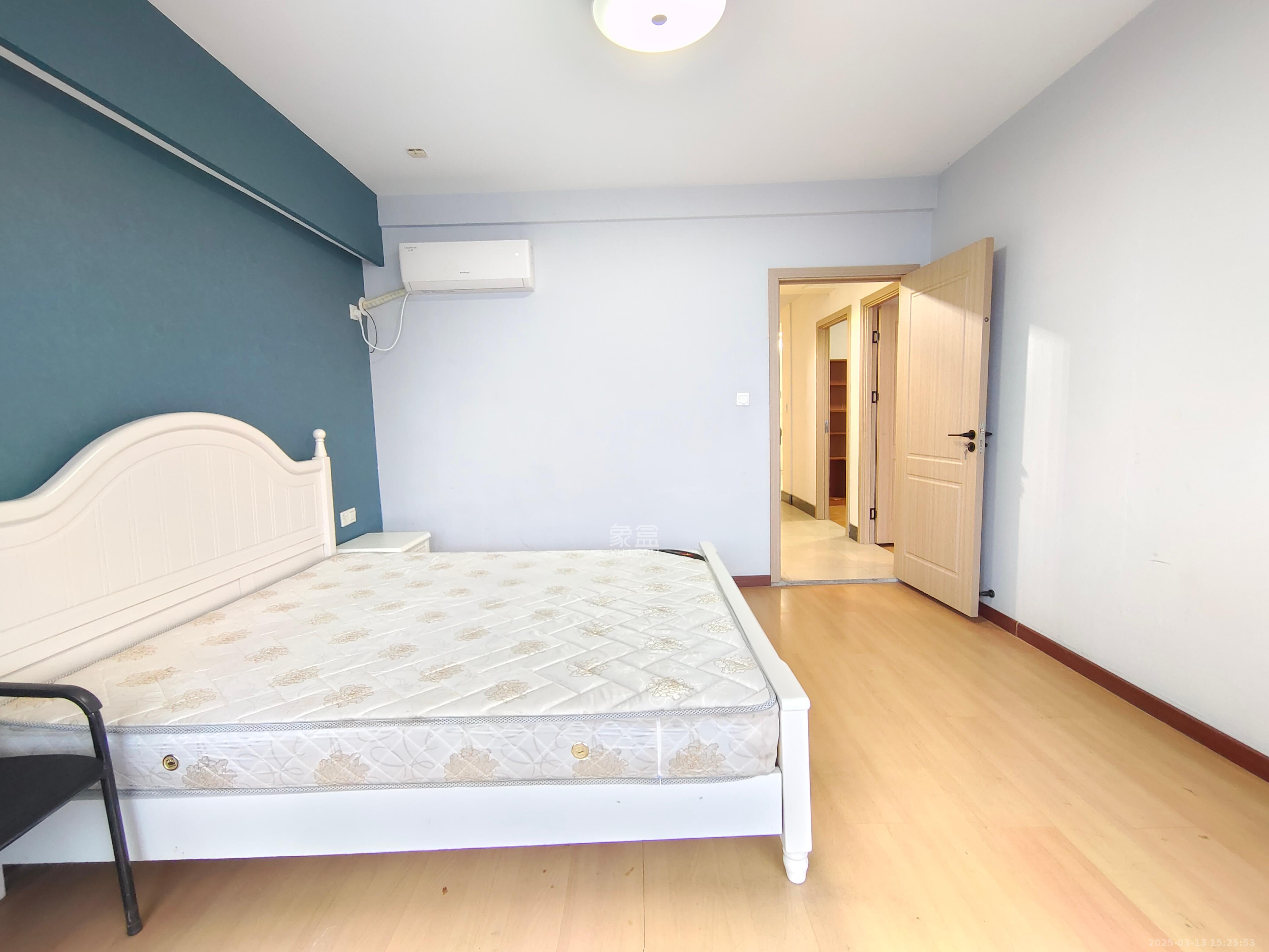 湘许大厦  3室2厅1卫   2600.00元/月室内图