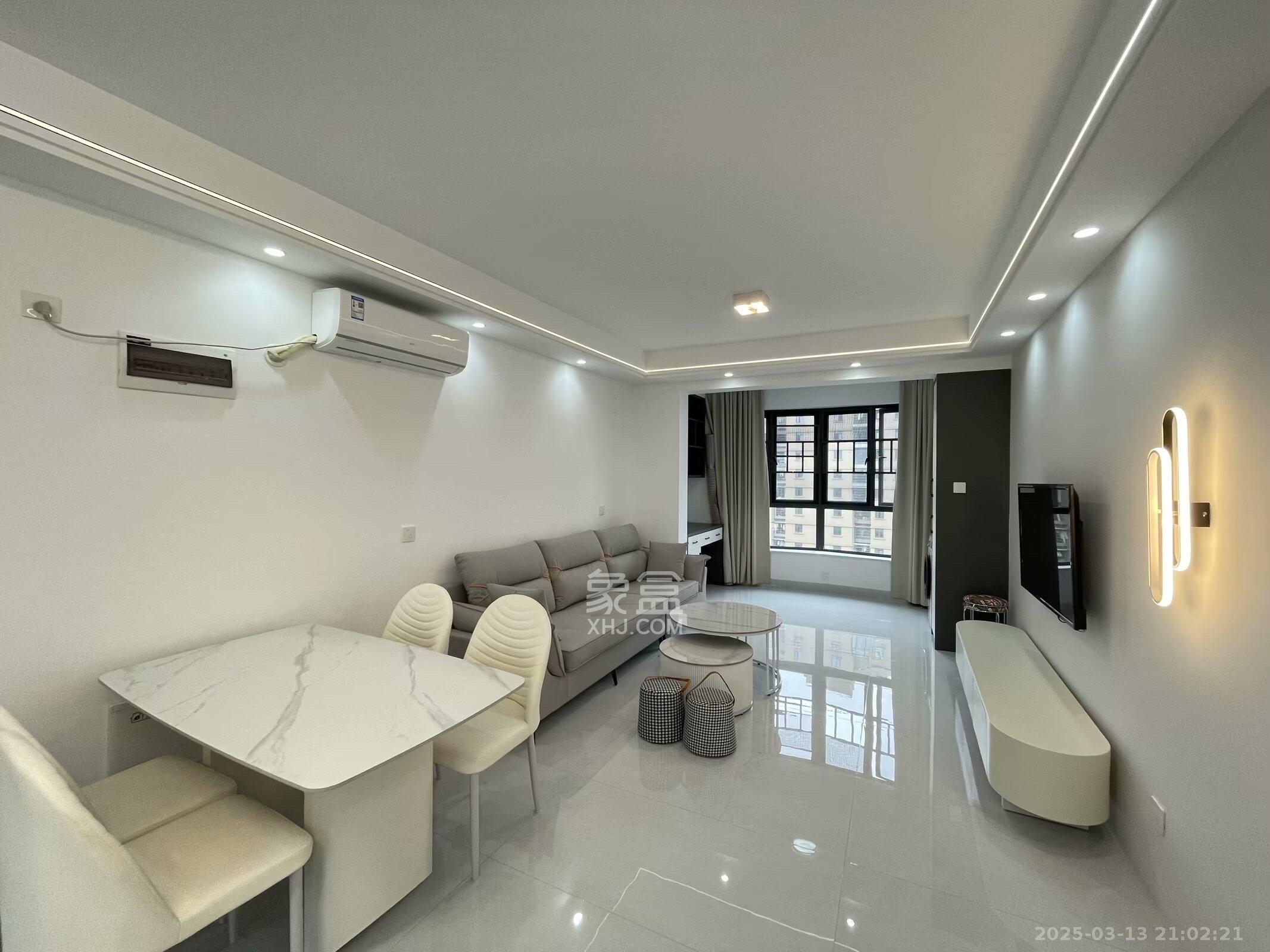 嘉雨东苑 2室1厅1卫 3500.0元/月 嘉雨东苑 2室1厅1卫 3500.0元/月室内图