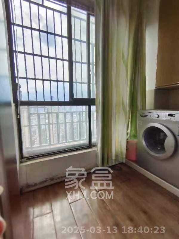 东玺门  2室2厅1卫   2400.00元/月室内图