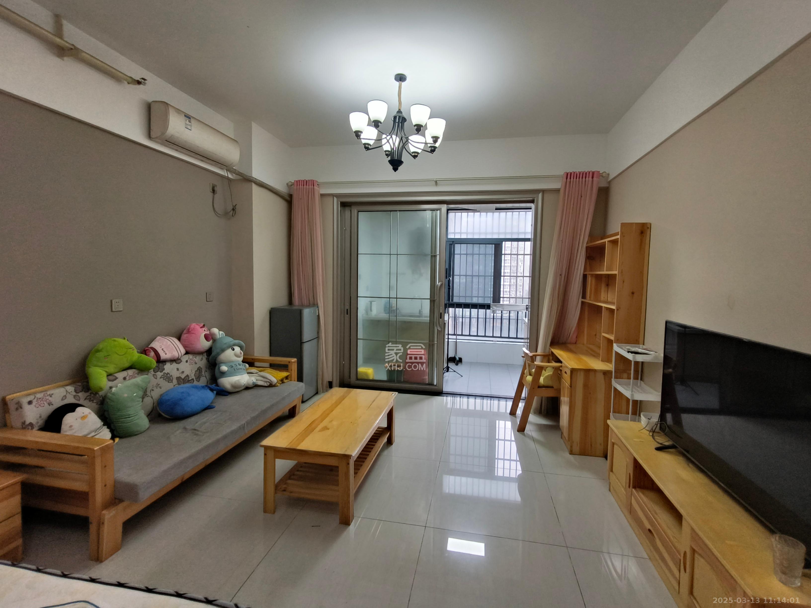江南华府  1室1厅1卫   1600.00元/月室内图