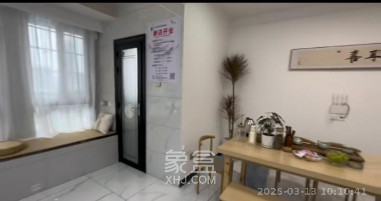 楚天世纪城西苑  1室1厅1卫    1800.0元/月 楚天世纪城西苑  1室1厅1卫    1800.0元/月室内图