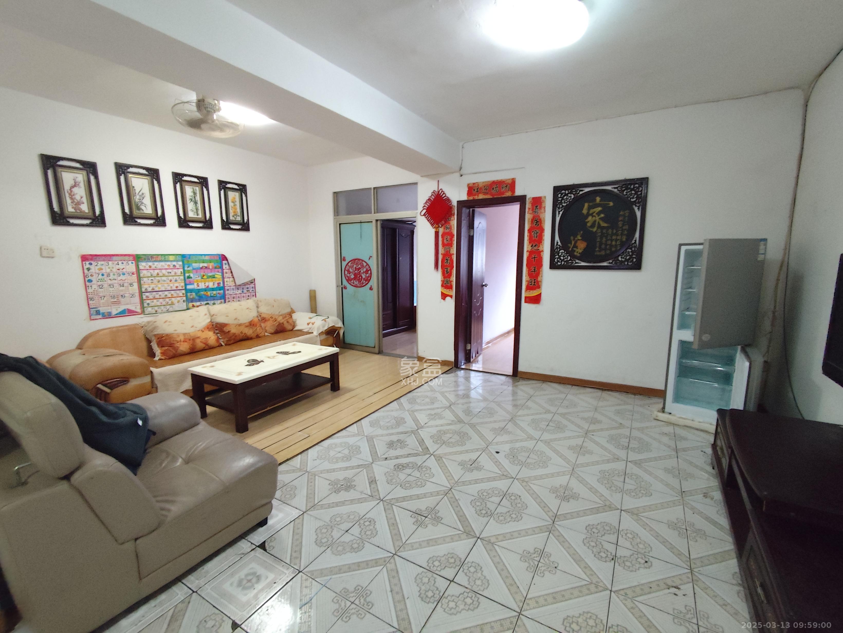 熙台岭巷散盘  3室1厅1卫    2000.0元/月 熙台岭巷散盘  3室1厅1卫    2000.0元/月室内图