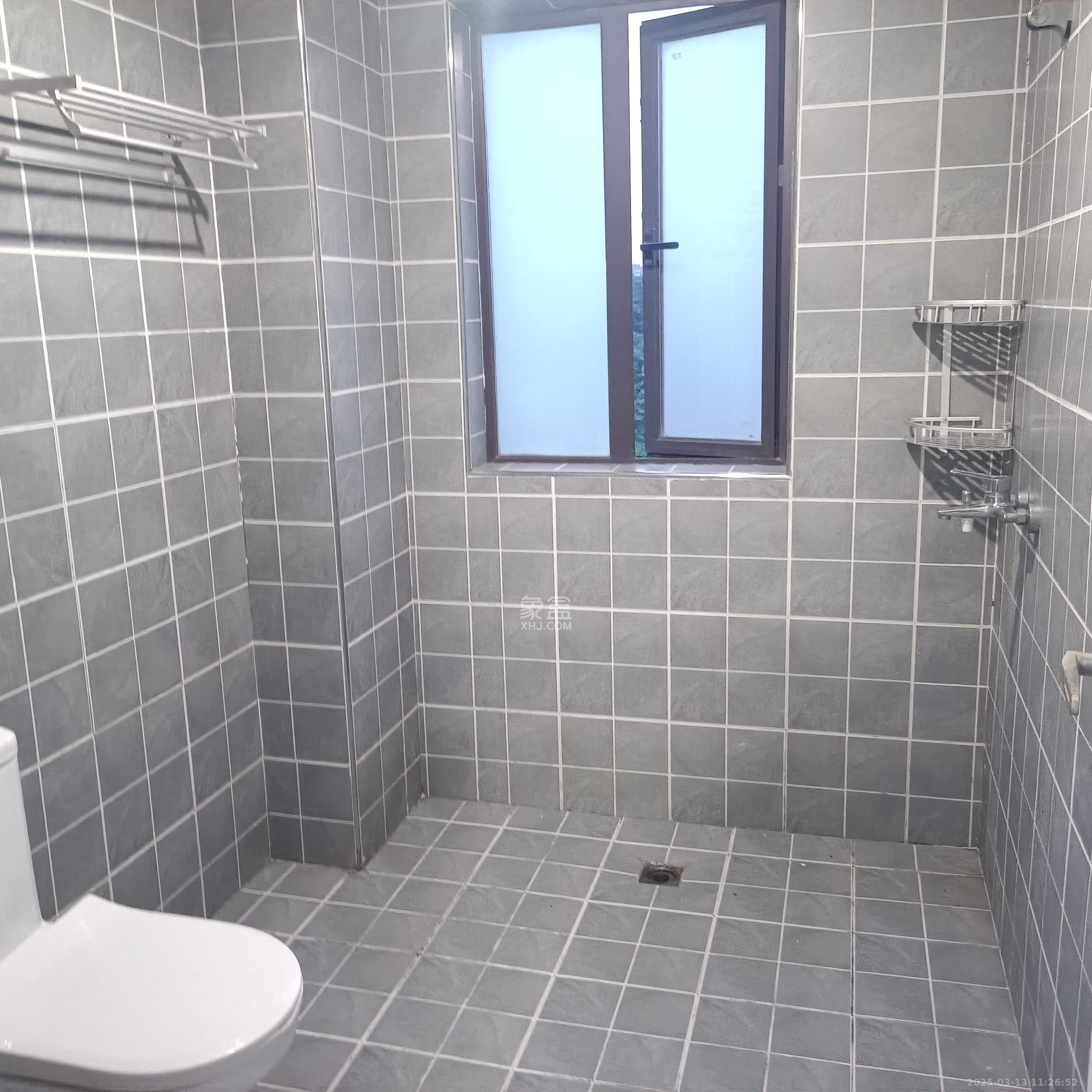 和泓梅溪四季  4室2厅2卫    2800.0元/月 和泓梅溪四季  4室2厅2卫    2800.0元/月室内图