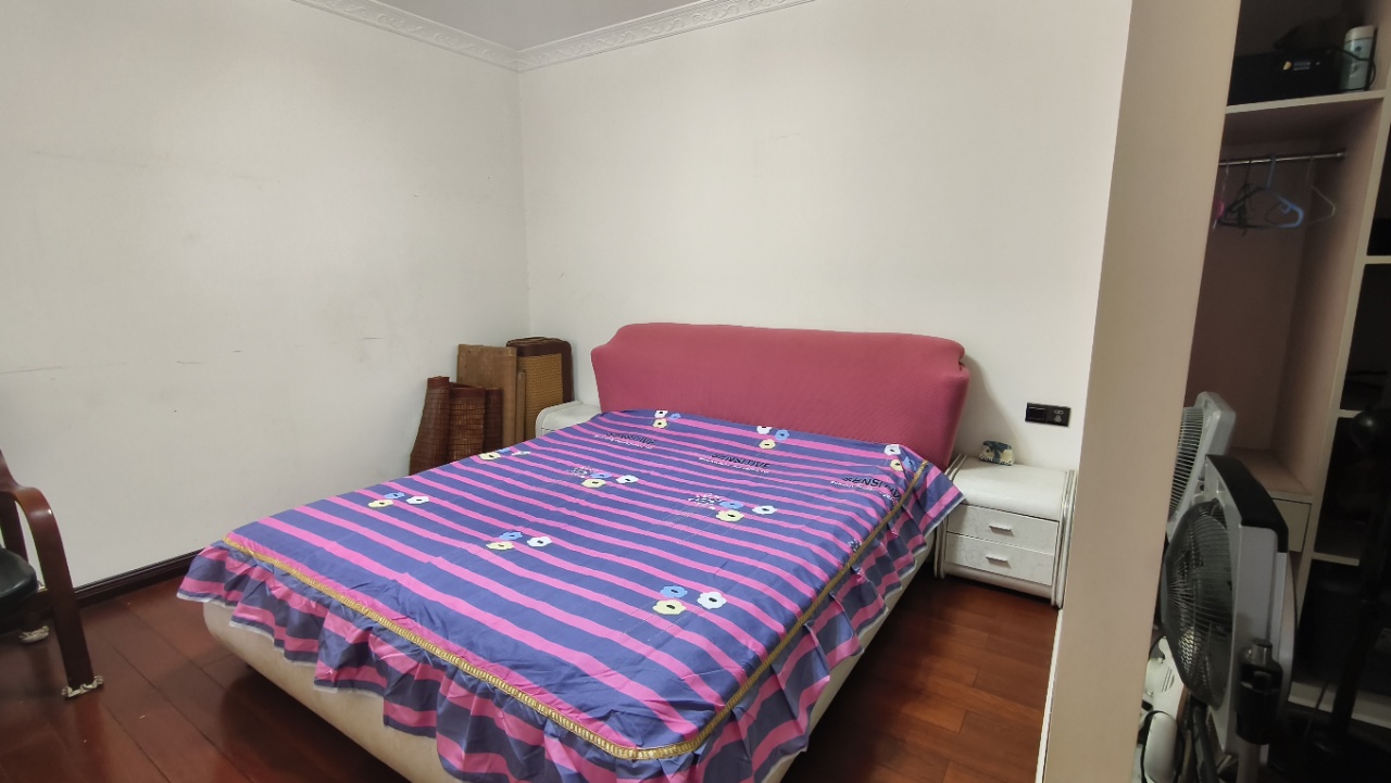 北美阳光城 4室2厅2卫 2600.0元/月 北美阳光城 4室2厅2卫 2600.0元/月室内图