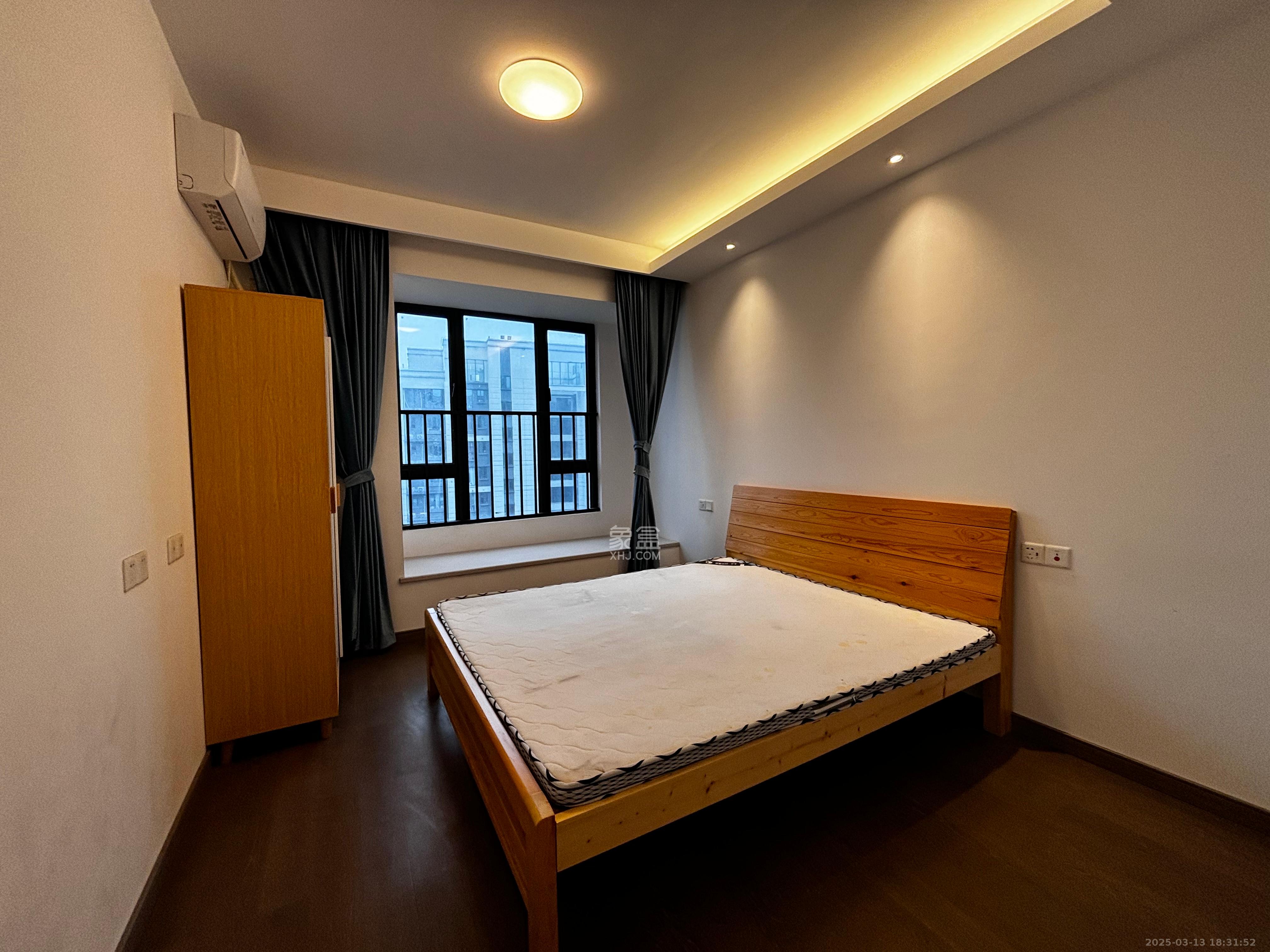 映客龙湖璟翠公馆(映客龙湖璟翠中心)  3室2厅2卫    3000.0元/月 映客龙湖璟翠公馆(映客龙湖璟翠中心)  3室2厅2卫    3000.0元/月室内图