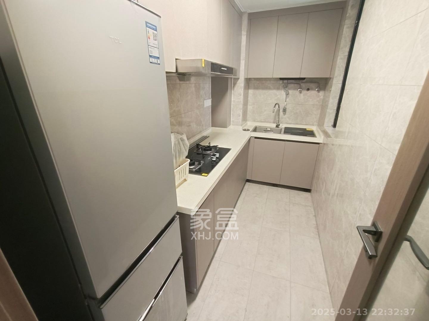 金茂建发观悦 3室1厅2卫 3700.0元/月 金茂建发观悦 3室1厅2卫 3700.0元/月室内图