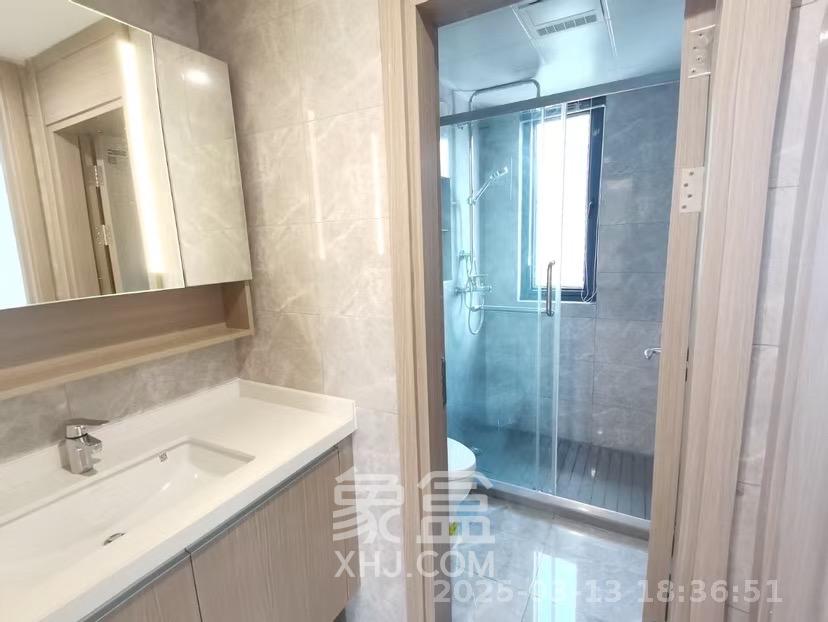 旭辉雨花郡 4室2厅2卫 4600.0元/月 旭辉雨花郡 4室2厅2卫 4600.0元/月室内图