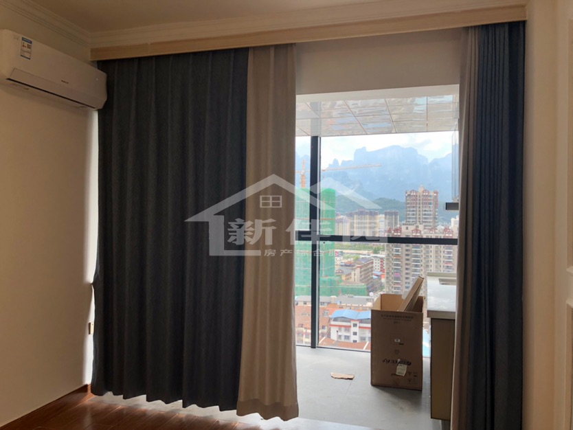 天门中央广场 1室1厅1卫 1300.0元/月 天门中央广场 1室1厅1卫 1300.0元/月室内图