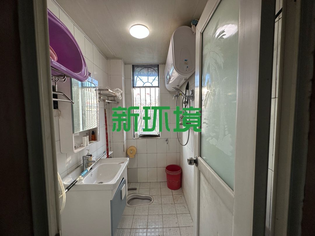 城墙路  3室2厅1卫   39.80万客厅