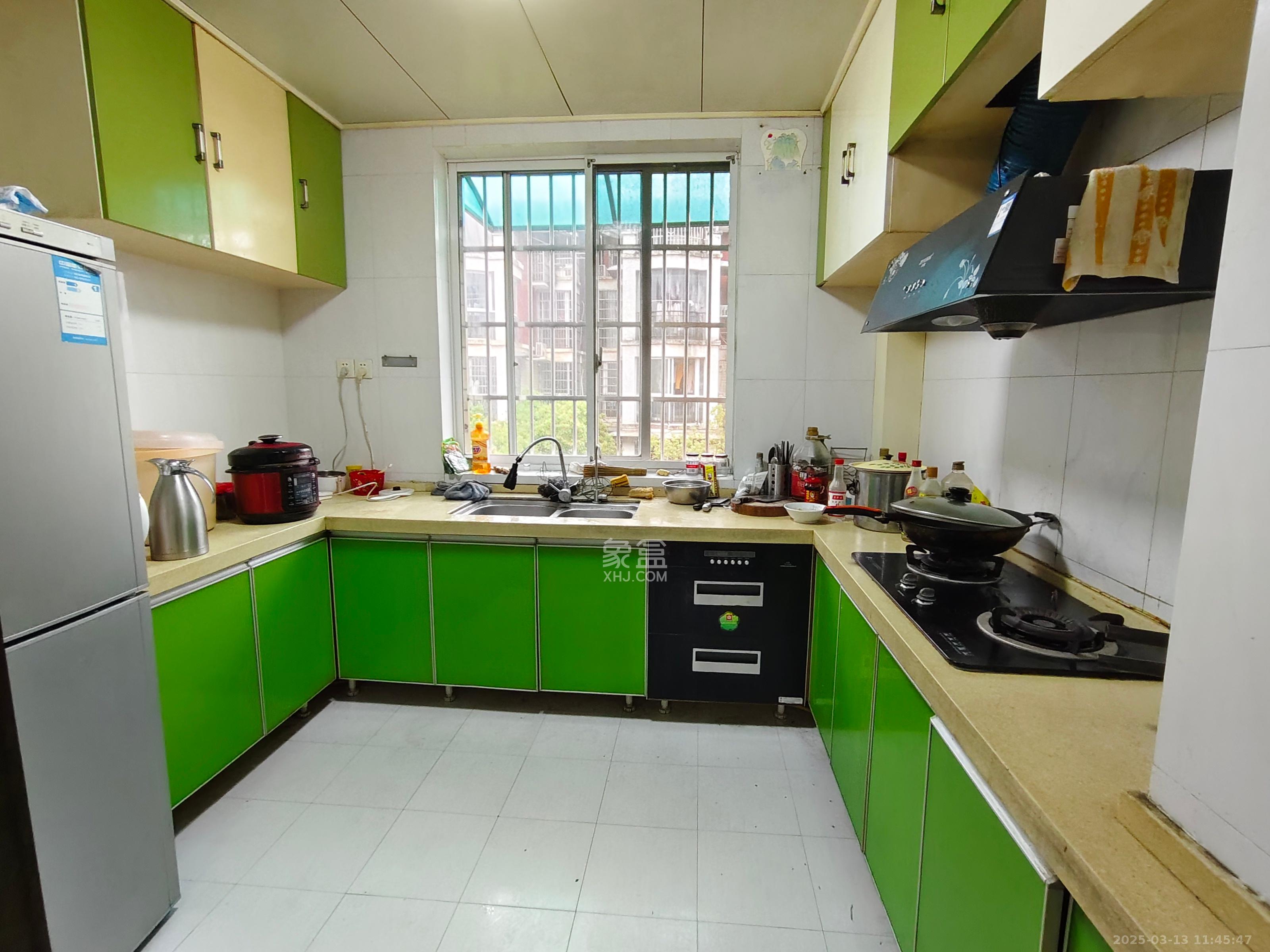 中星苑 4室2厅2卫 3200.0元/月 中星苑 4室2厅2卫 3200.0元/月室内图