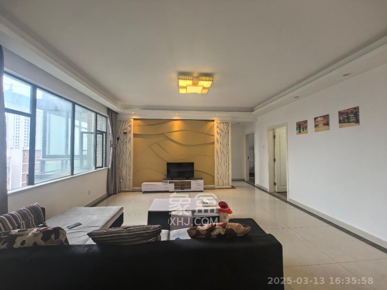 星城映象  3室2厅1卫   2600.00元/月室内图