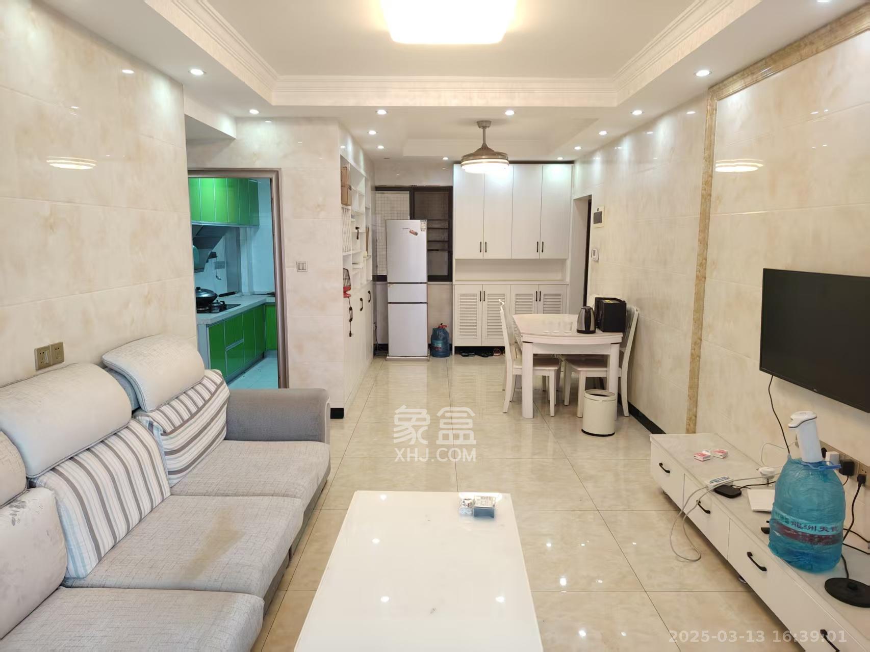 兰亭湾畔 3室2厅1卫 2500.0元/月 兰亭湾畔 3室2厅1卫 2500.0元/月室内图