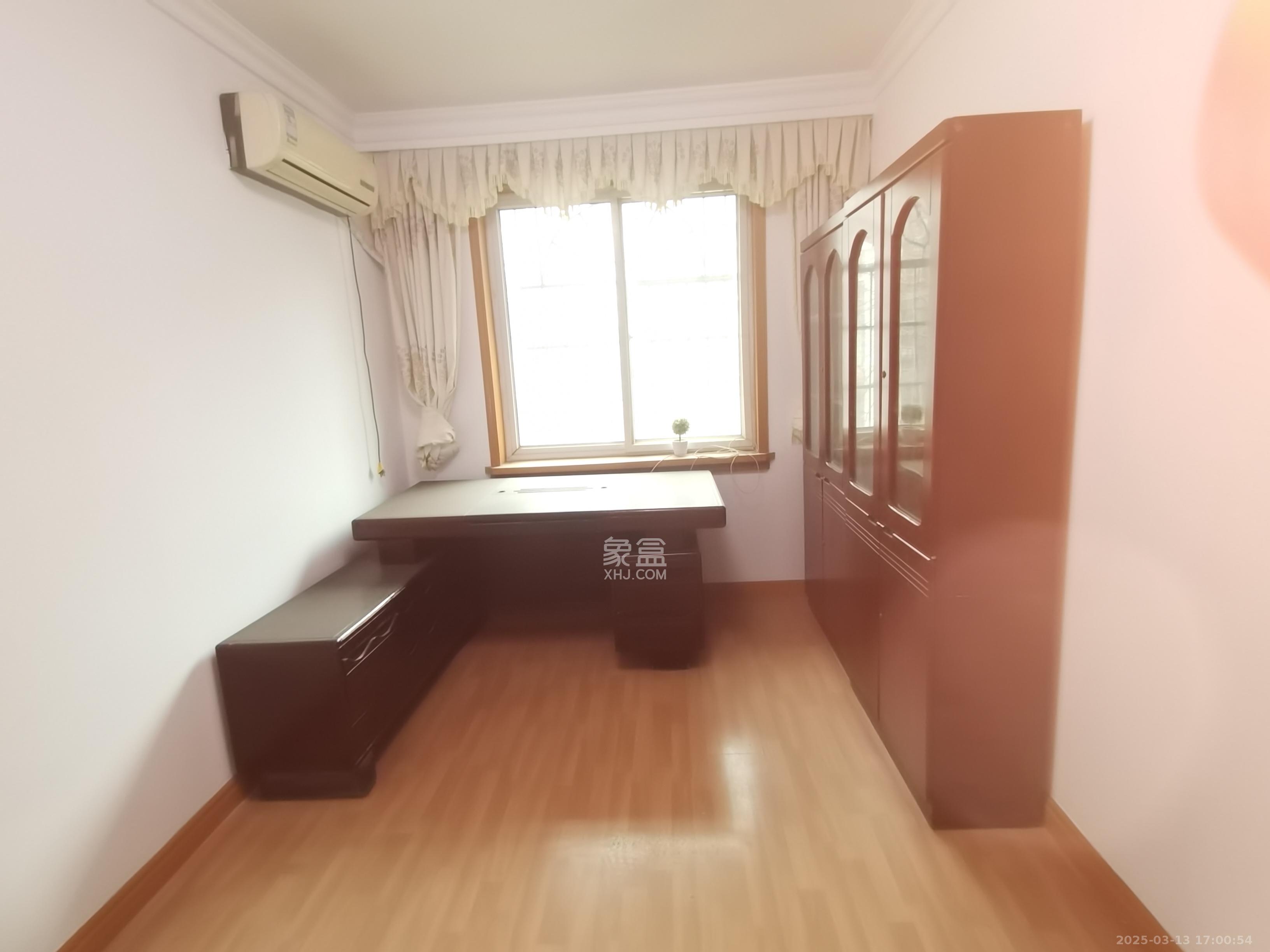 景芳苑  3室2厅1卫   1300.00元/月室内图