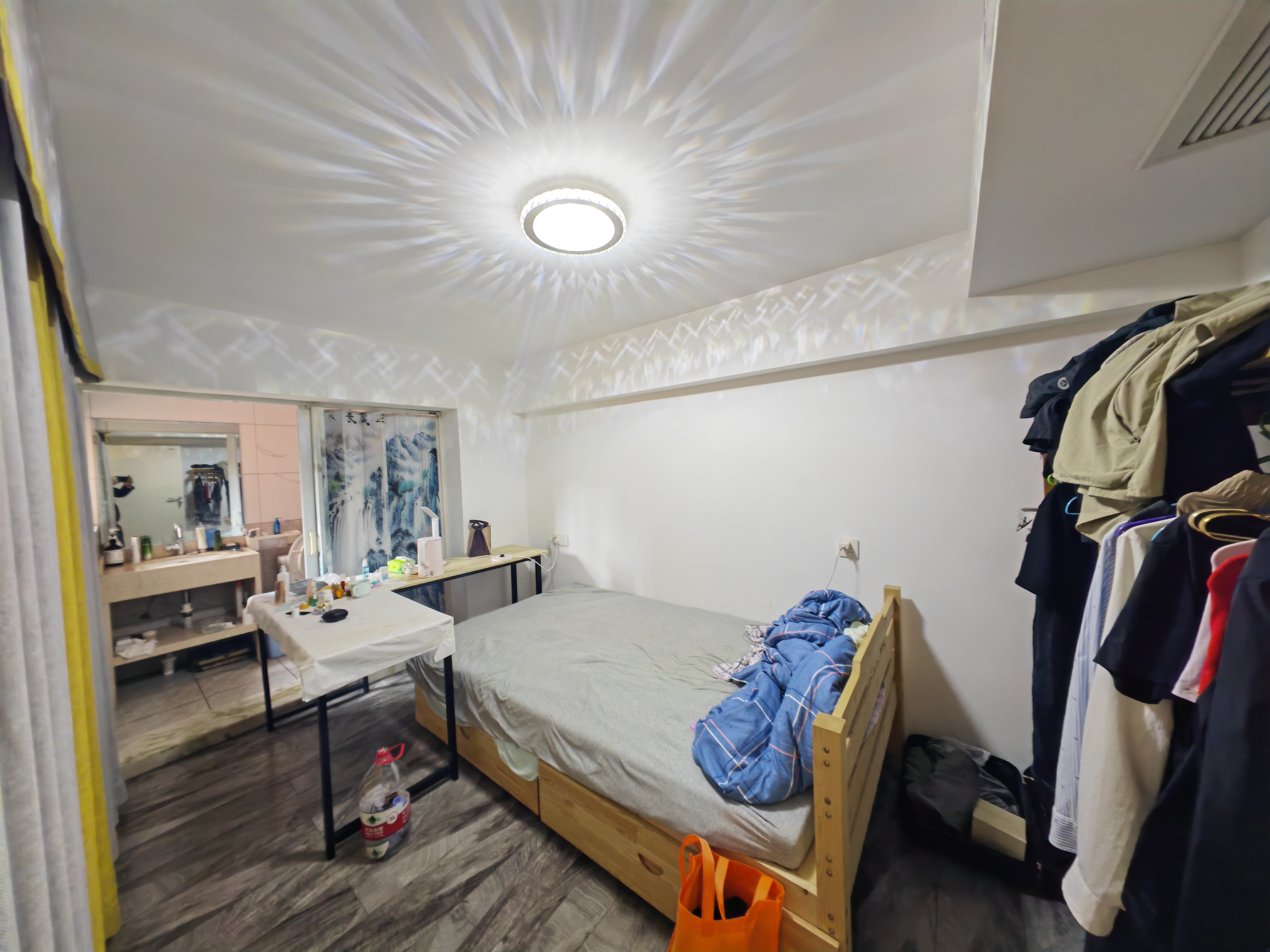 宝阳花园 4室3厅4卫 150.0万 宝阳花园 4室3厅4卫 150.0万室内图