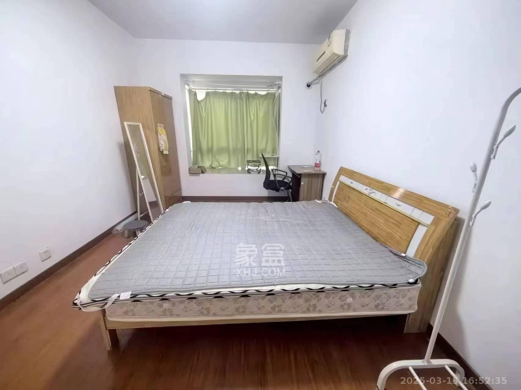 月湖兰庭  3室2厅2卫   3000.00元/月室内图