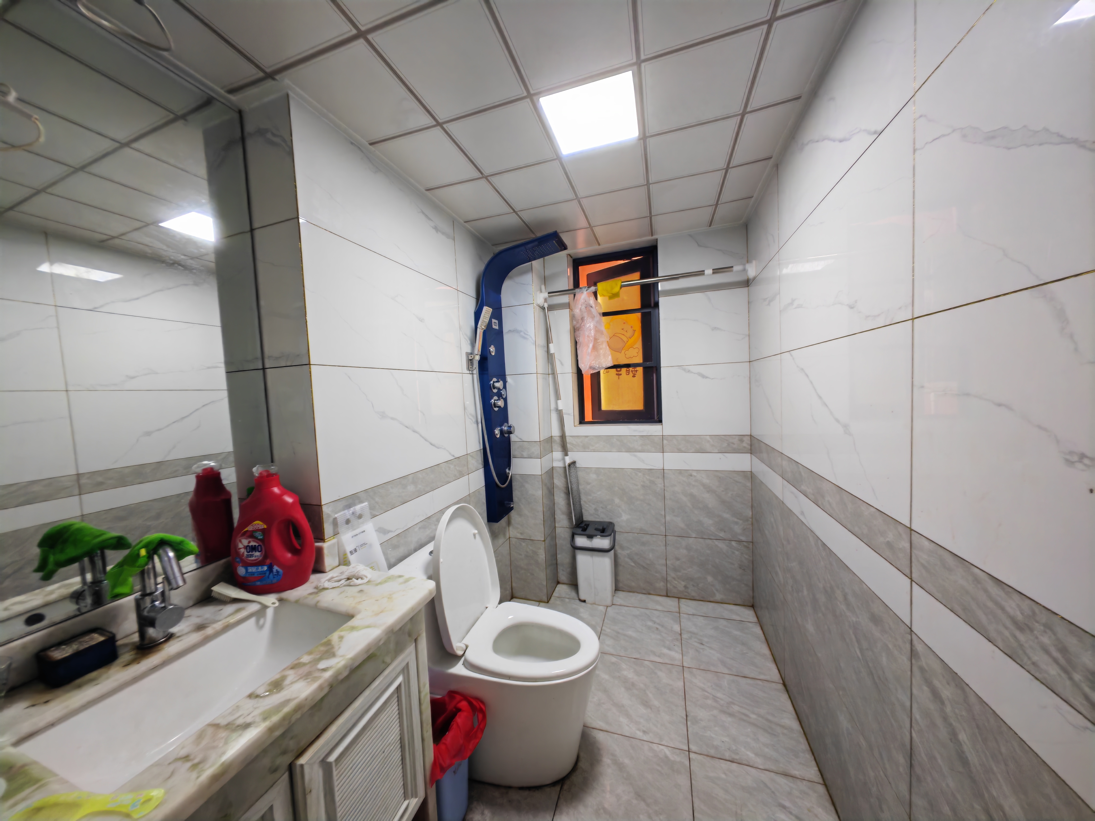 宝阳花园 4室3厅4卫 150.0万 宝阳花园 4室3厅4卫 150.0万室内图