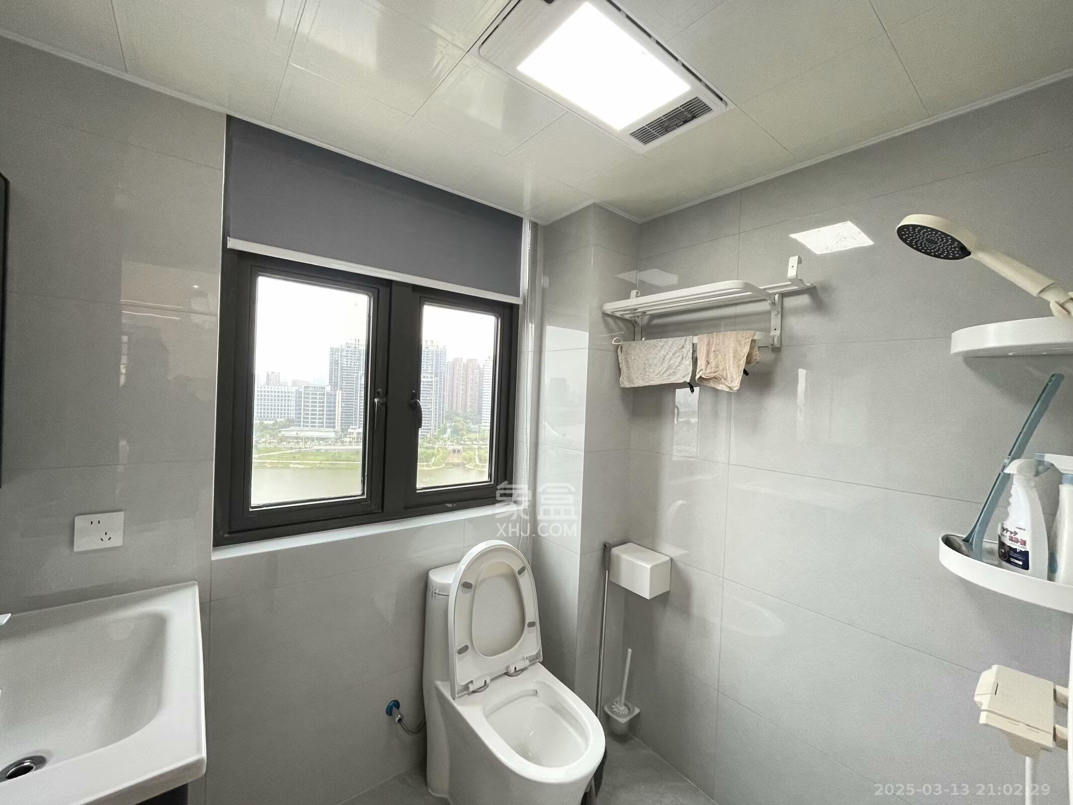 嘉雨东苑 2室1厅1卫 3500.0元/月 嘉雨东苑 2室1厅1卫 3500.0元/月室内图