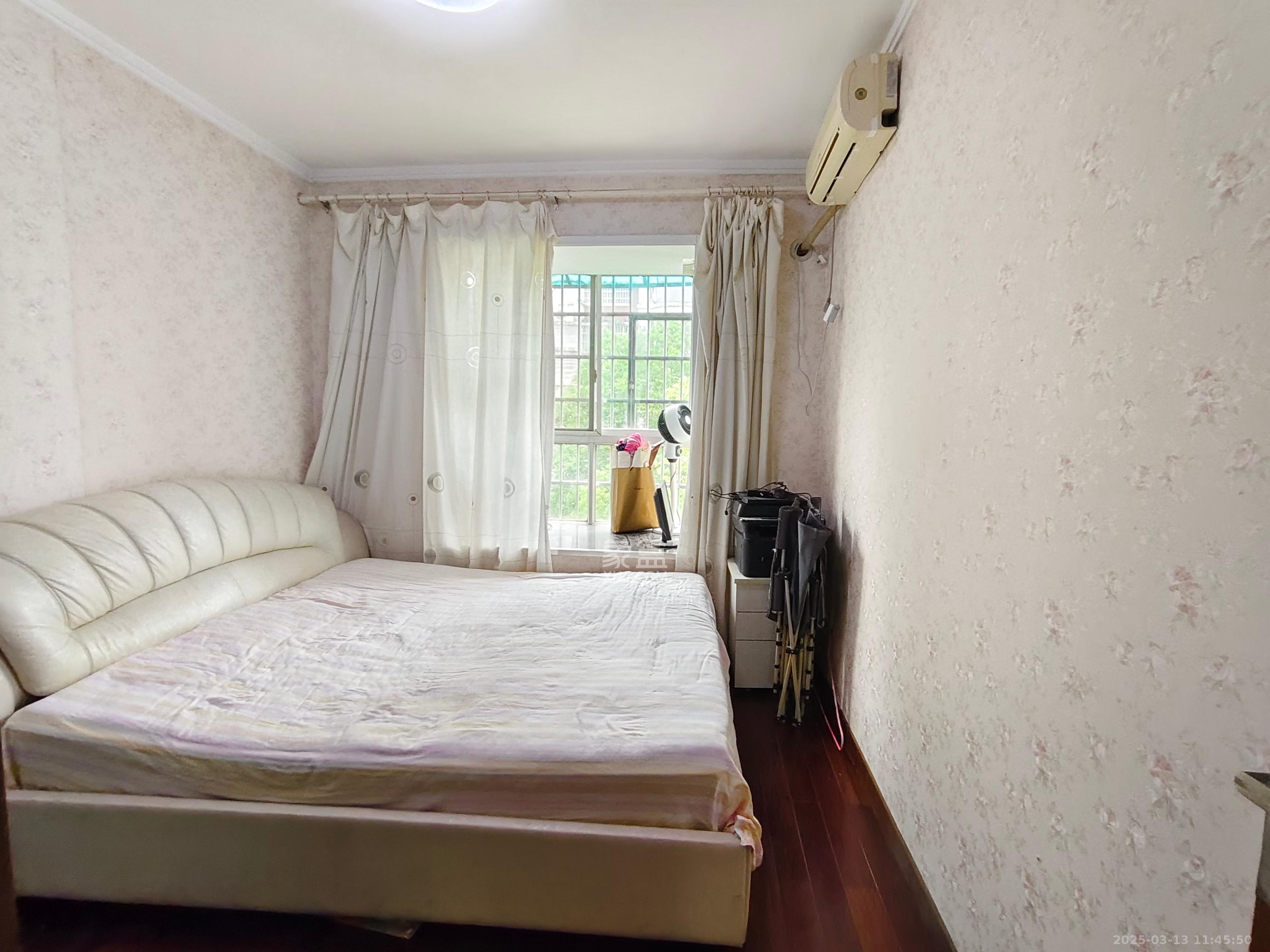 中星苑 4室2厅2卫 3200.0元/月 中星苑 4室2厅2卫 3200.0元/月室内图