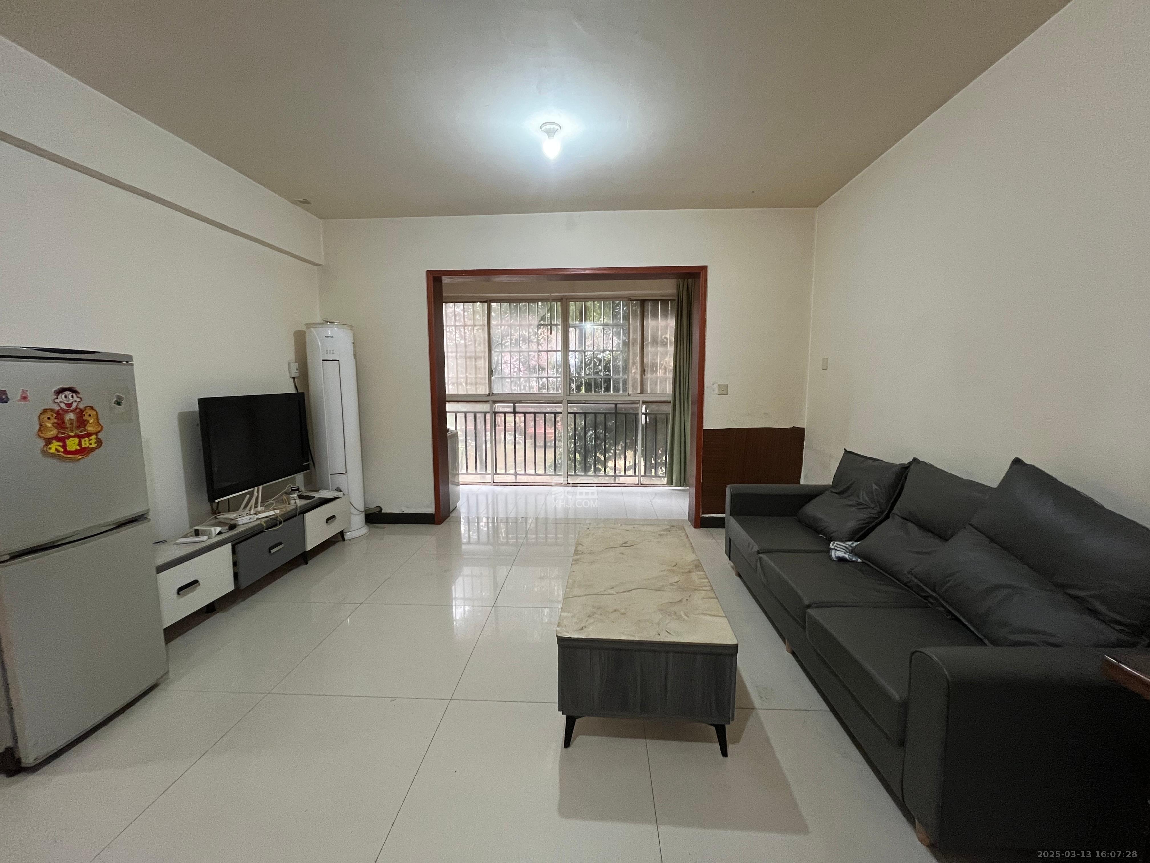 彩都公寓  2室1厅1卫    1500.0元/月 彩都公寓  2室1厅1卫    1500.0元/月室内图