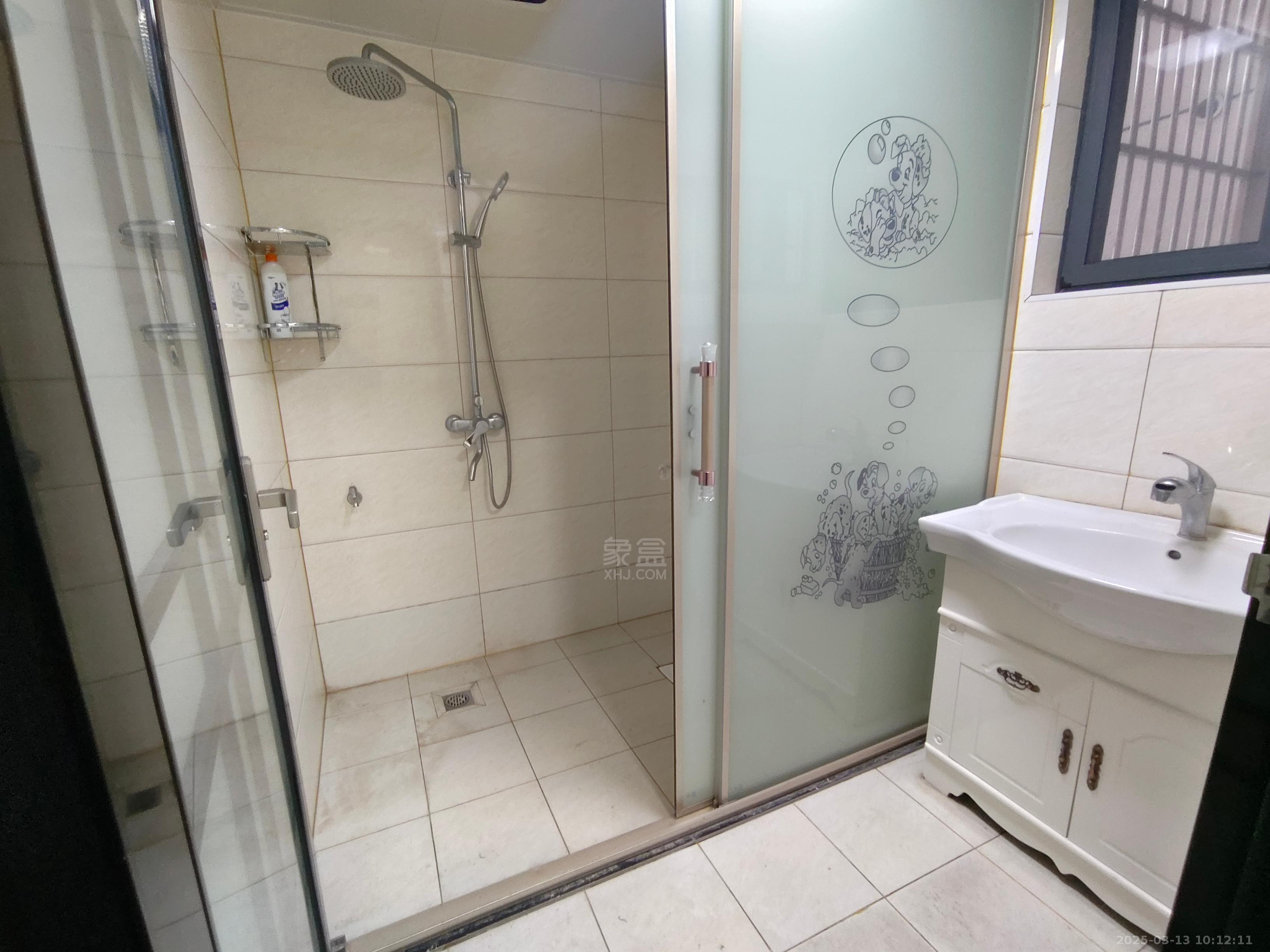 西郡佳园 2室2厅1卫 1700.0元/月 西郡佳园 2室2厅1卫 1700.0元/月室内图