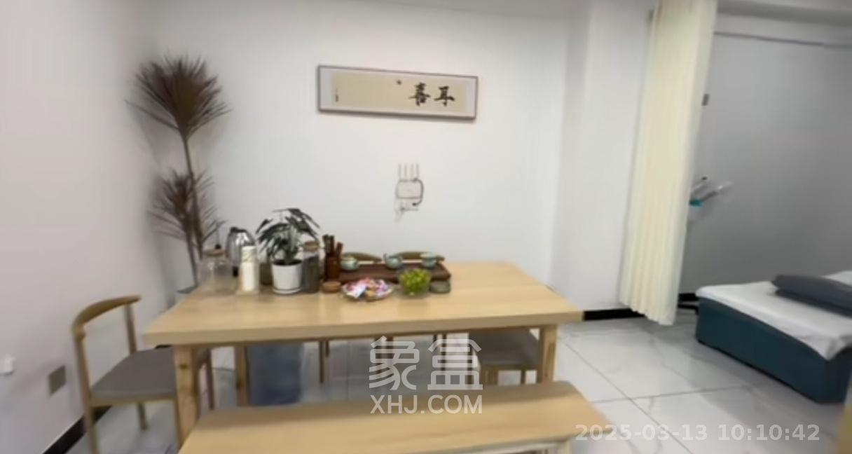 楚天世纪城西苑  1室1厅1卫    1800.0元/月 楚天世纪城西苑  1室1厅1卫    1800.0元/月室内图