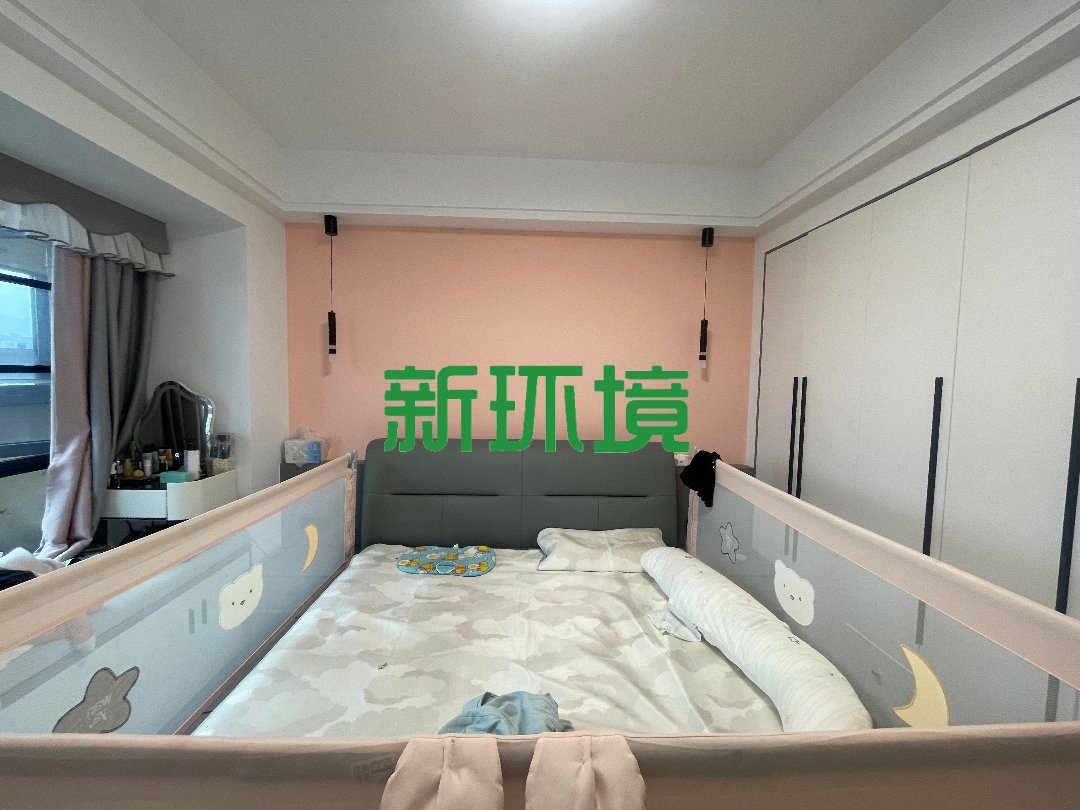 昊天珑璟湾 3室2厅1卫 69.8万 昊天珑璟湾 3室2厅1卫 69.8万客厅