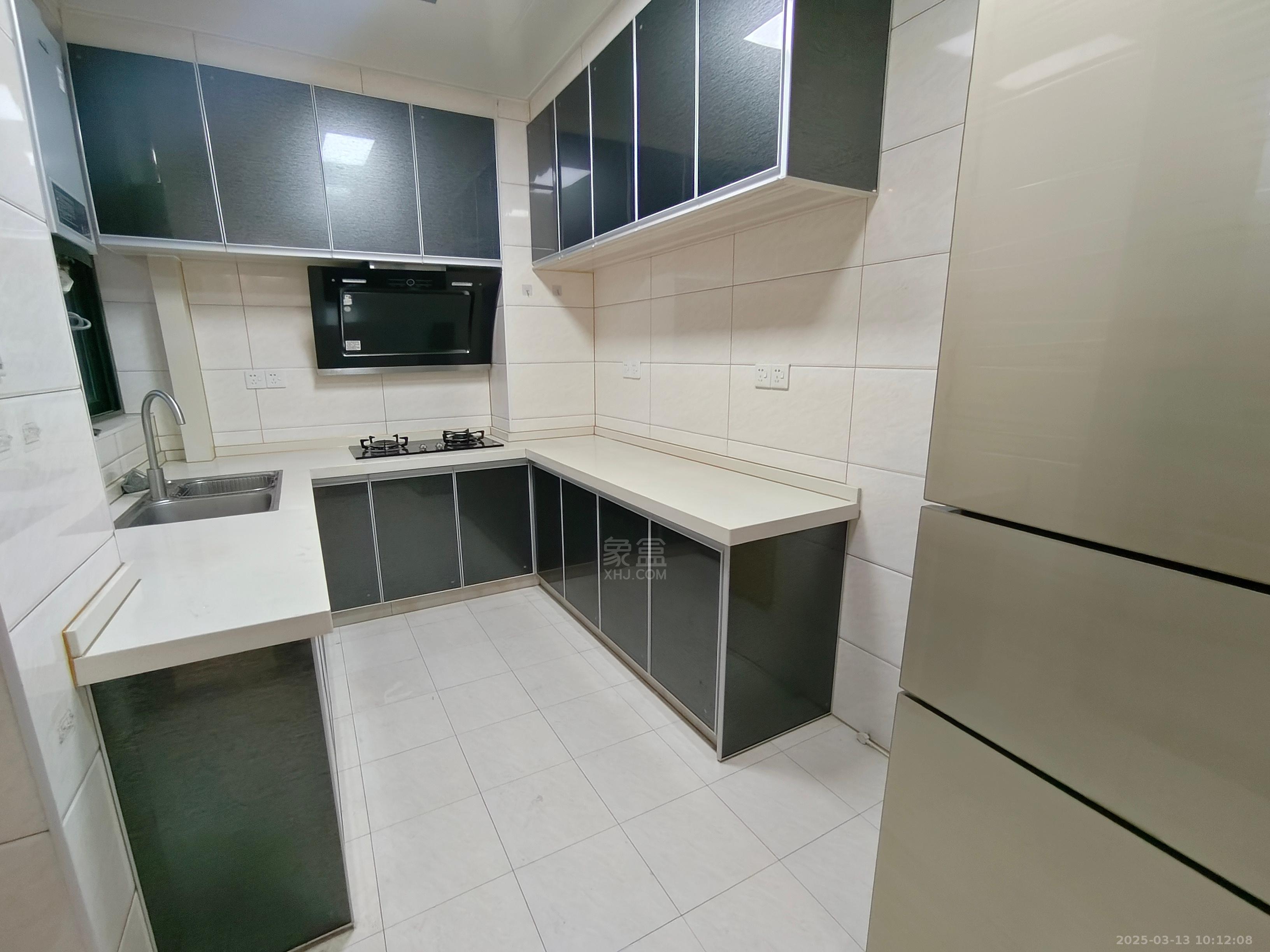 西郡佳园 2室2厅1卫 1700.0元/月 西郡佳园 2室2厅1卫 1700.0元/月室内图