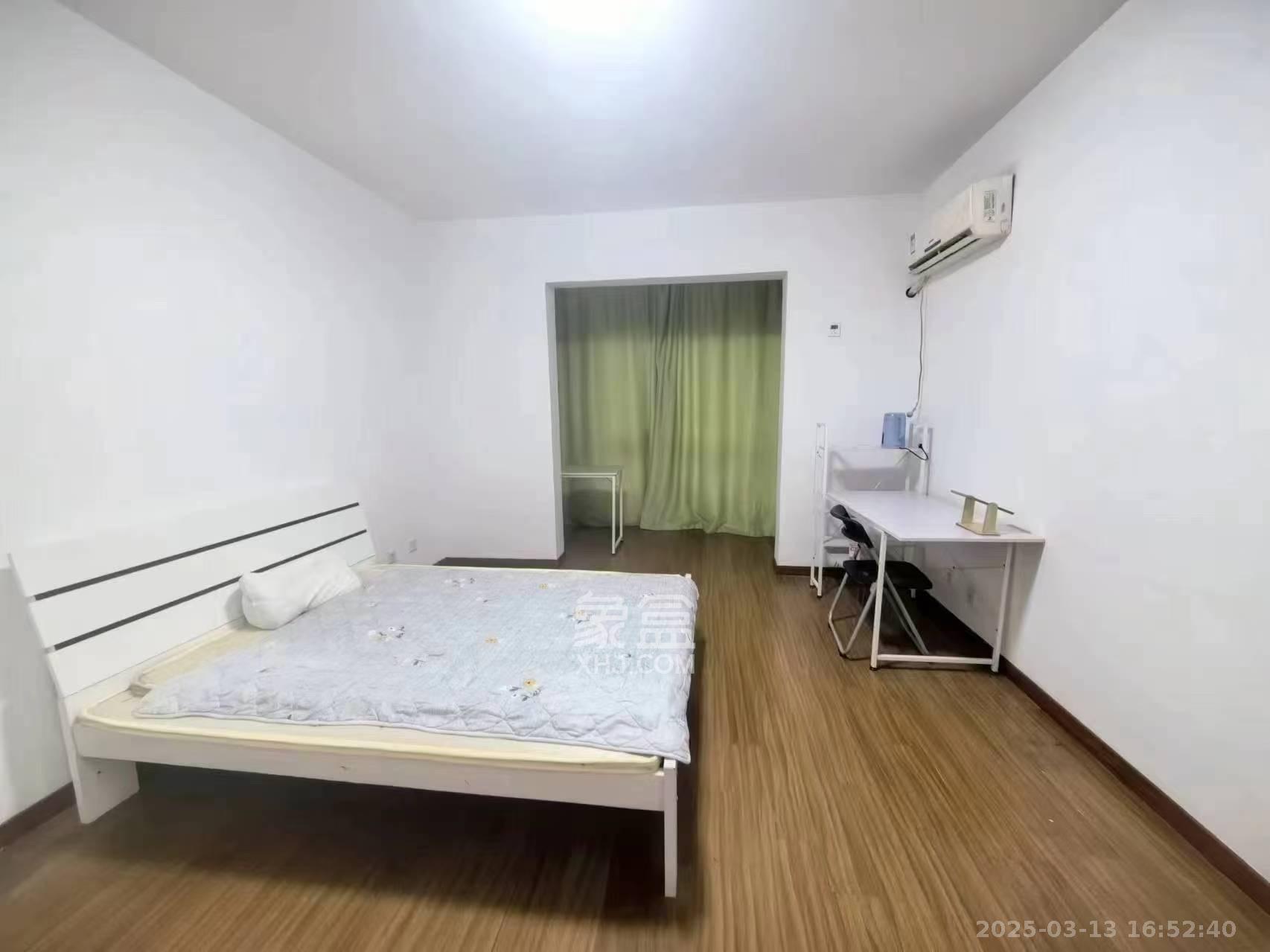 月湖兰庭  3室2厅2卫   3000.00元/月室内图