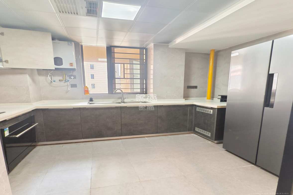 臻园  3室2厅2卫    3500.0元/月 臻园  3室2厅2卫    3500.0元/月室内图