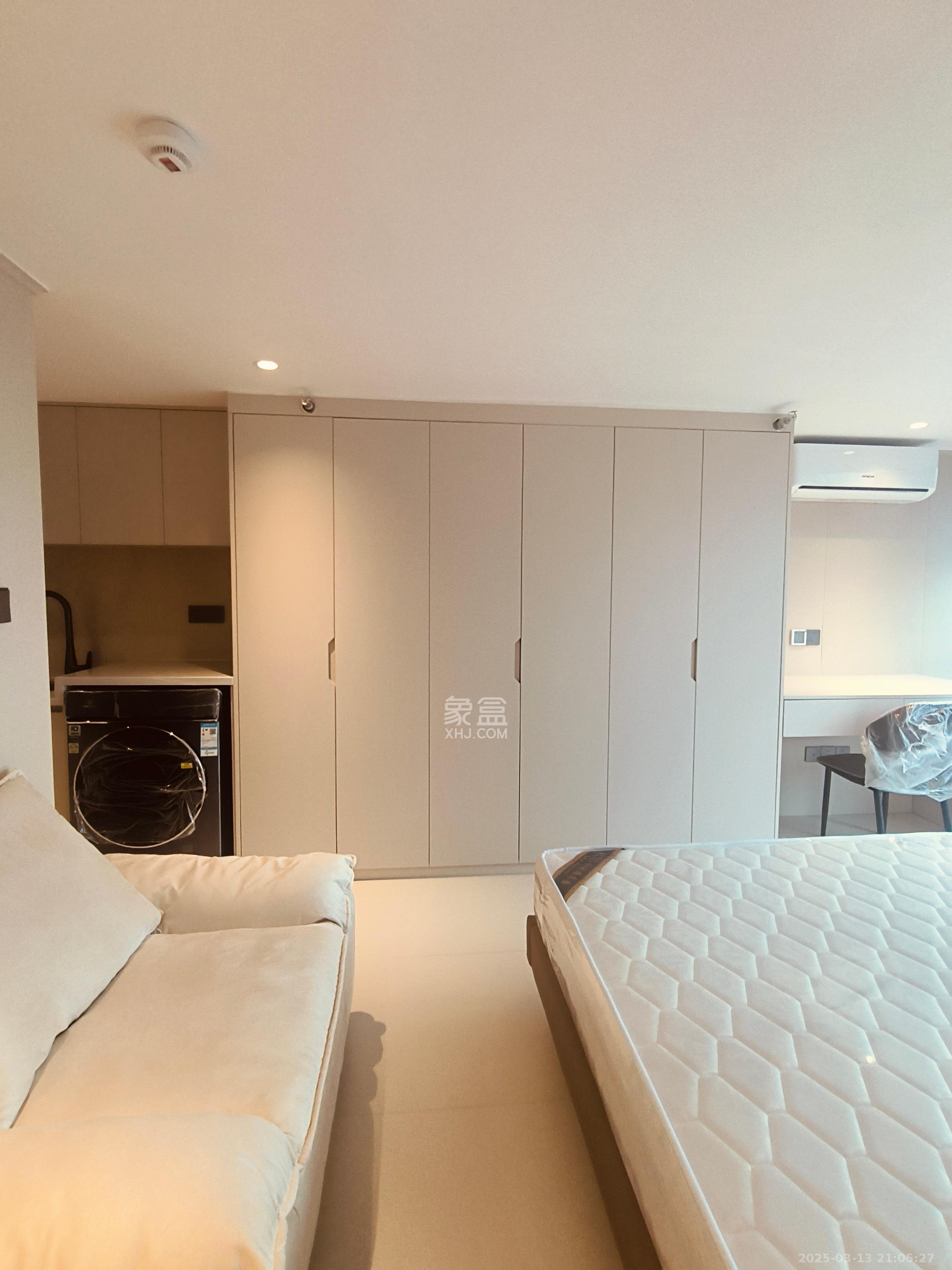 卓越中寰   45.0㎡      1700.0元/月室内图