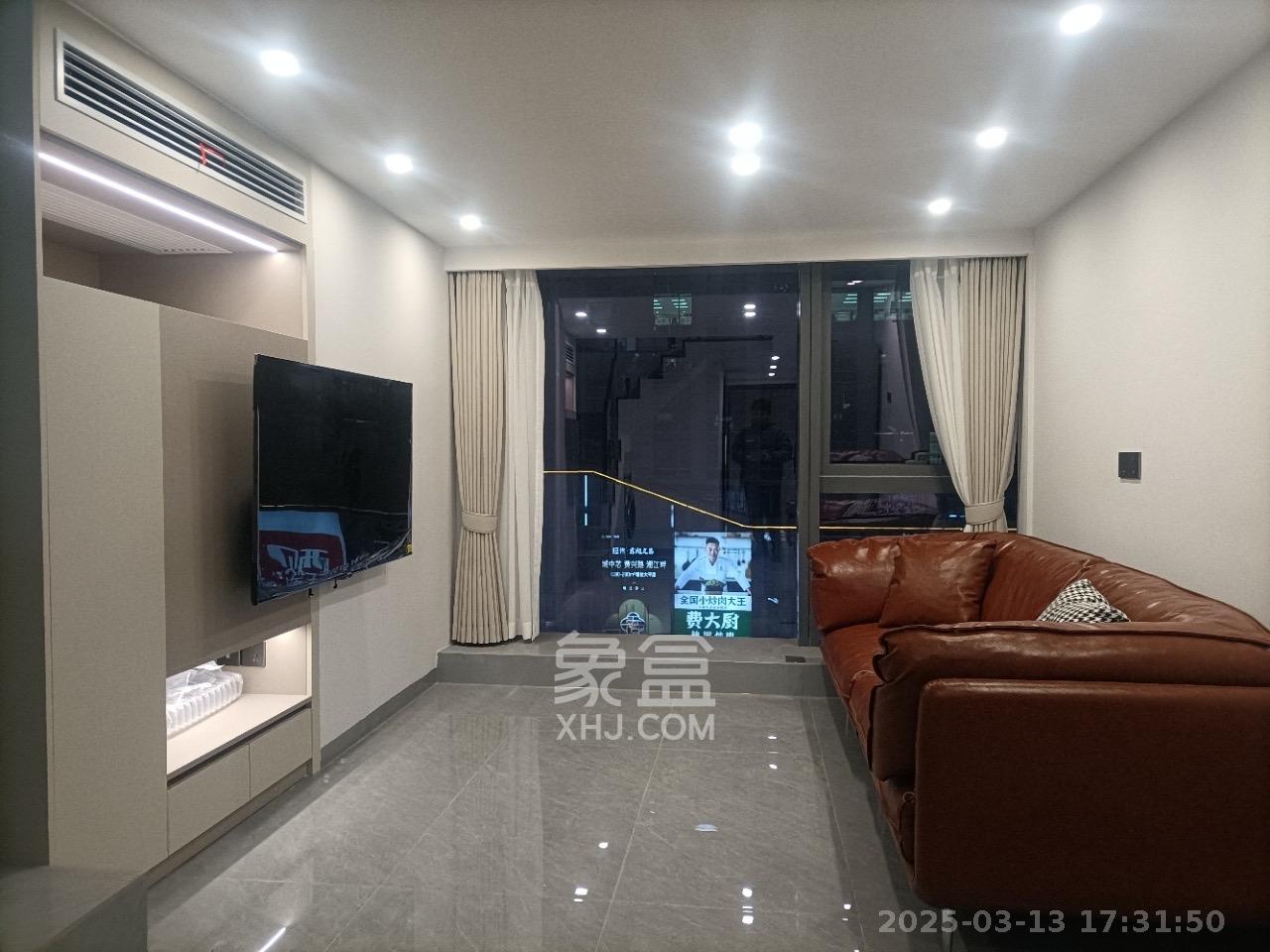 卓越中寰  2室1厅1卫   3000.00元/月