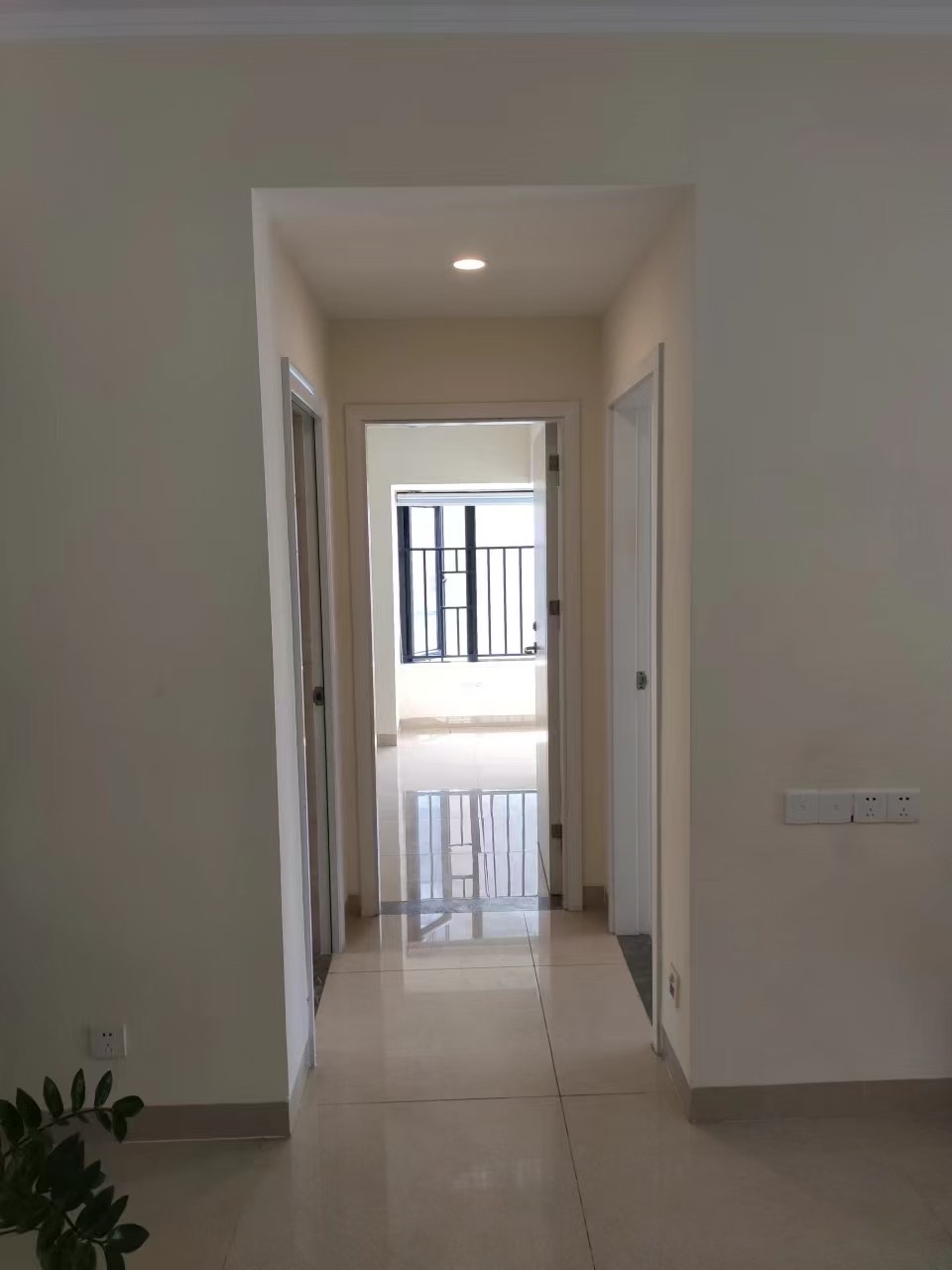 龙昆悦城 2室1厅1卫 2500.0元/月 龙昆悦城 2室1厅1卫 2500.0元/月户型图