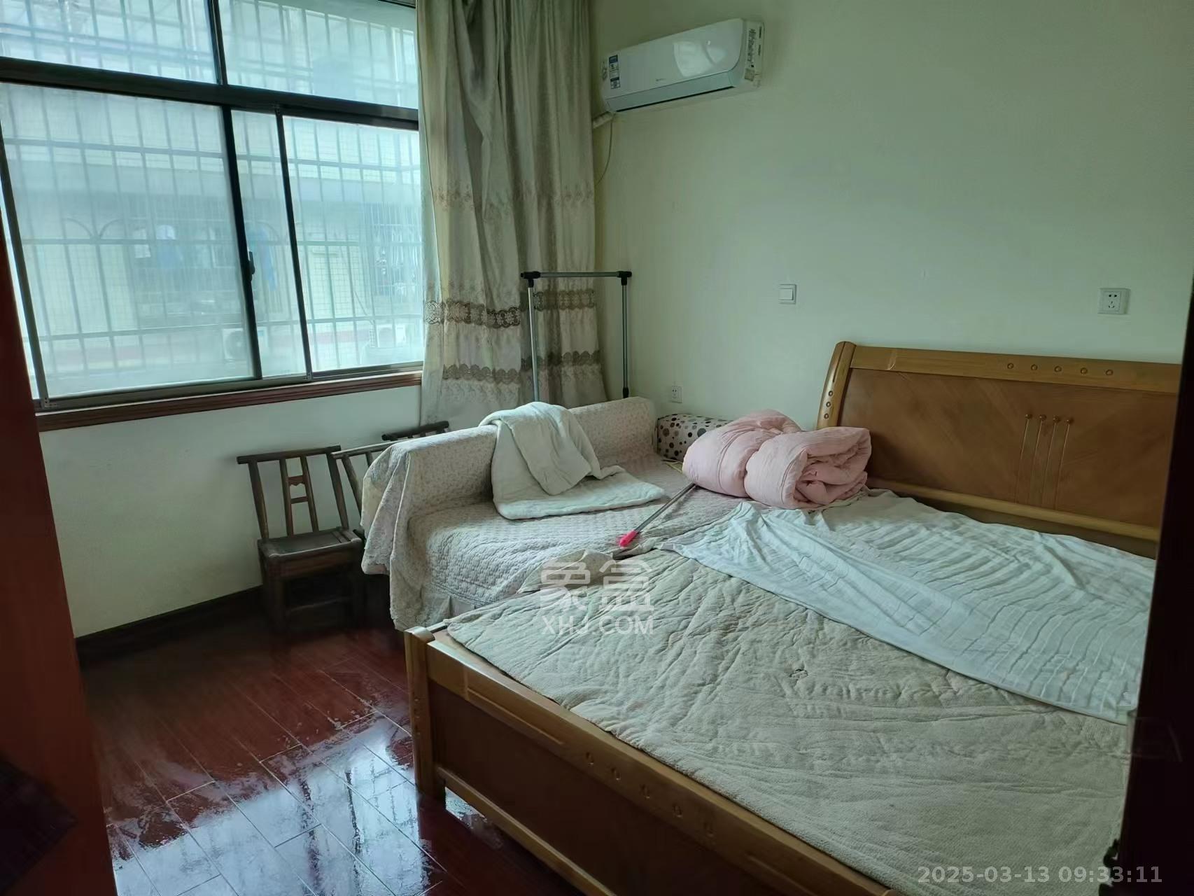 城西安置小区  2室2厅1卫    1100.0元/月 城西安置小区  2室2厅1卫    1100.0元/月室内图