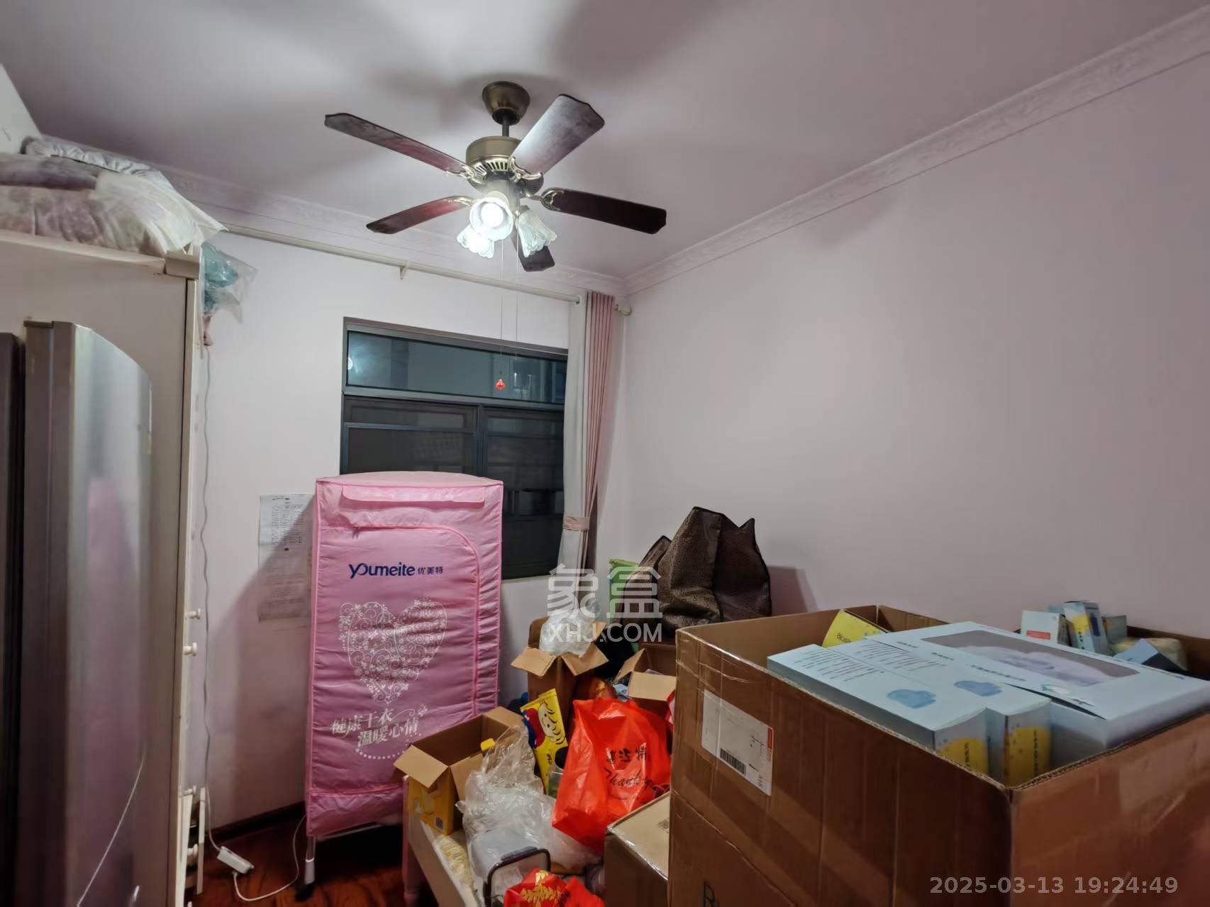 中交中央公园D4区 3室1厅1卫 2800.0元/月 中交中央公园D4区 3室1厅1卫 2800.0元/月室内图