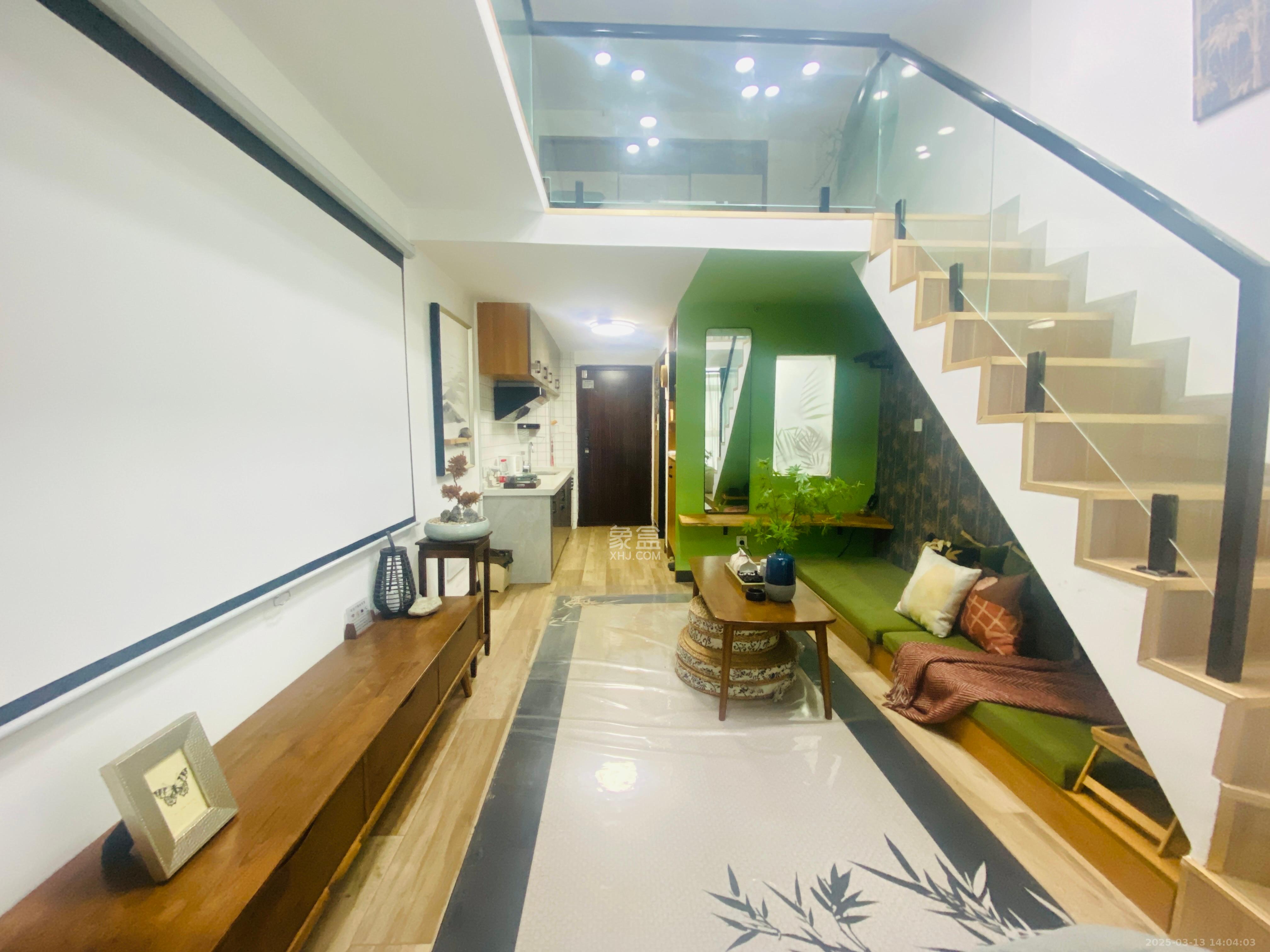 东盈商业广场(华泉城市广场)  1室0厅0卫    2500.0元/月 东盈商业广场(华泉城市广场)  1室0厅0卫    2500.0元/月室内图