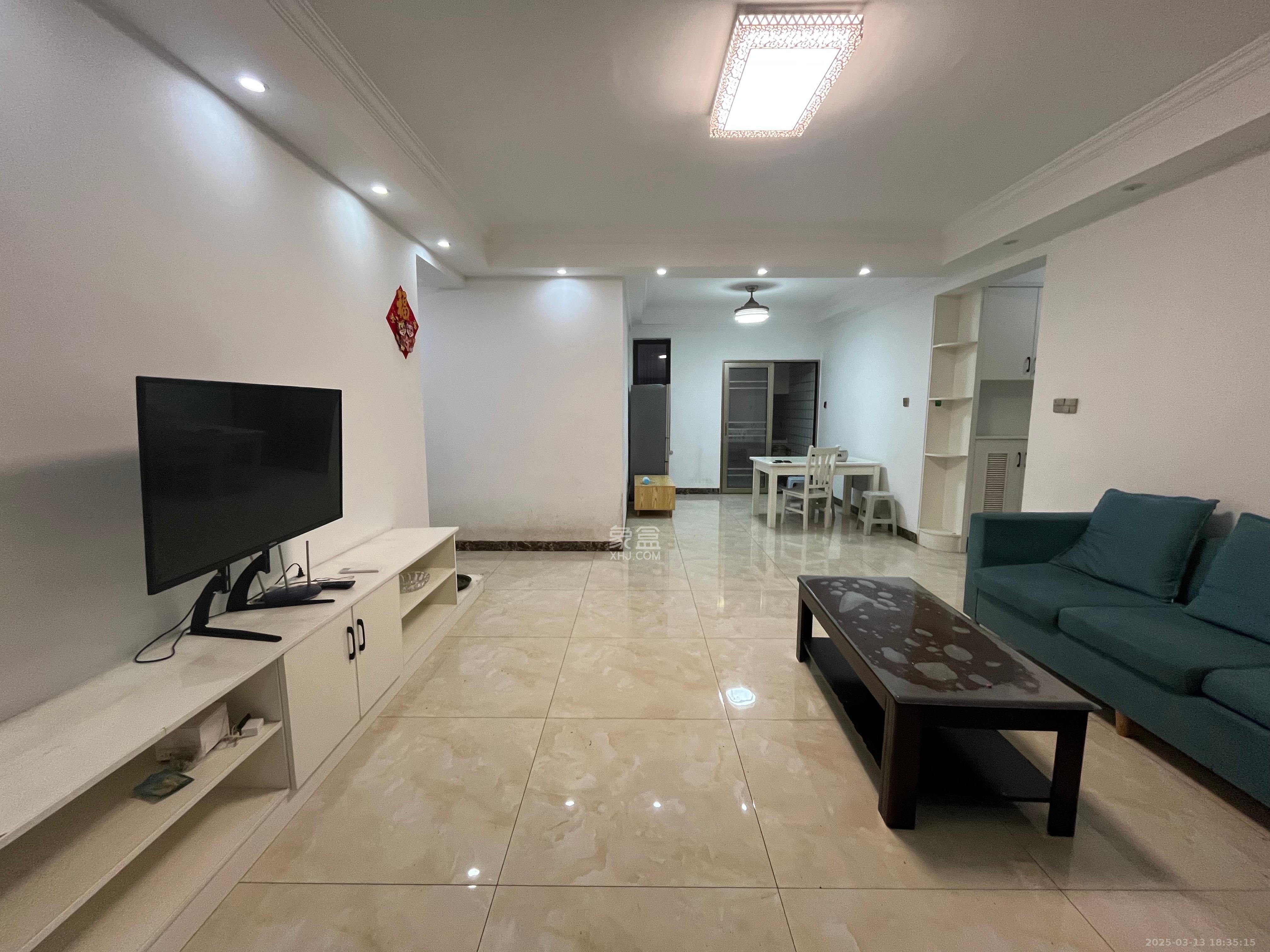 长房东云台 4室2厅2卫 2800.0元/月 长房东云台 4室2厅2卫 2800.0元/月室内图