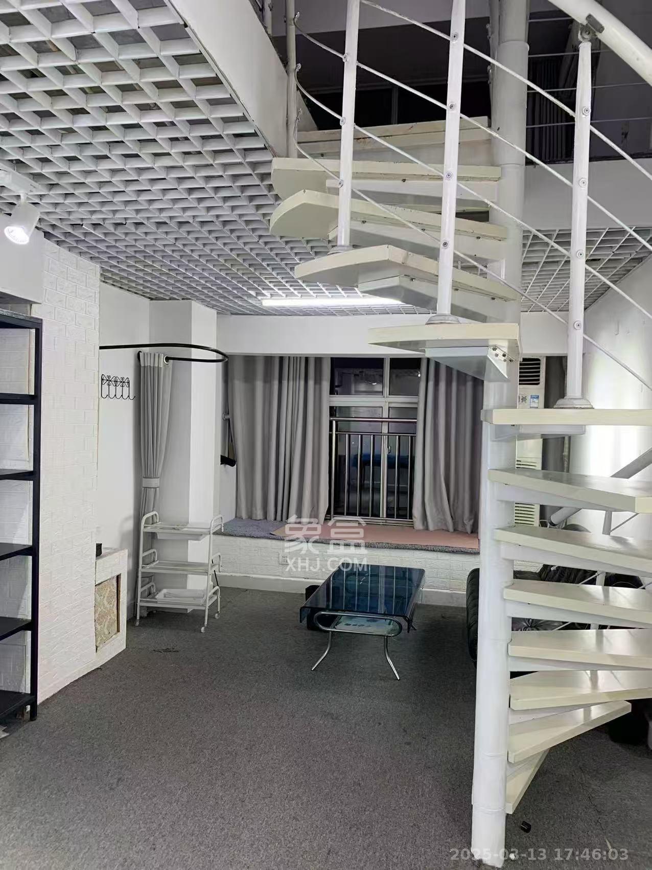 金色loft（鑫秋大厦）  2室2厅1卫   1500.00元/月室内图