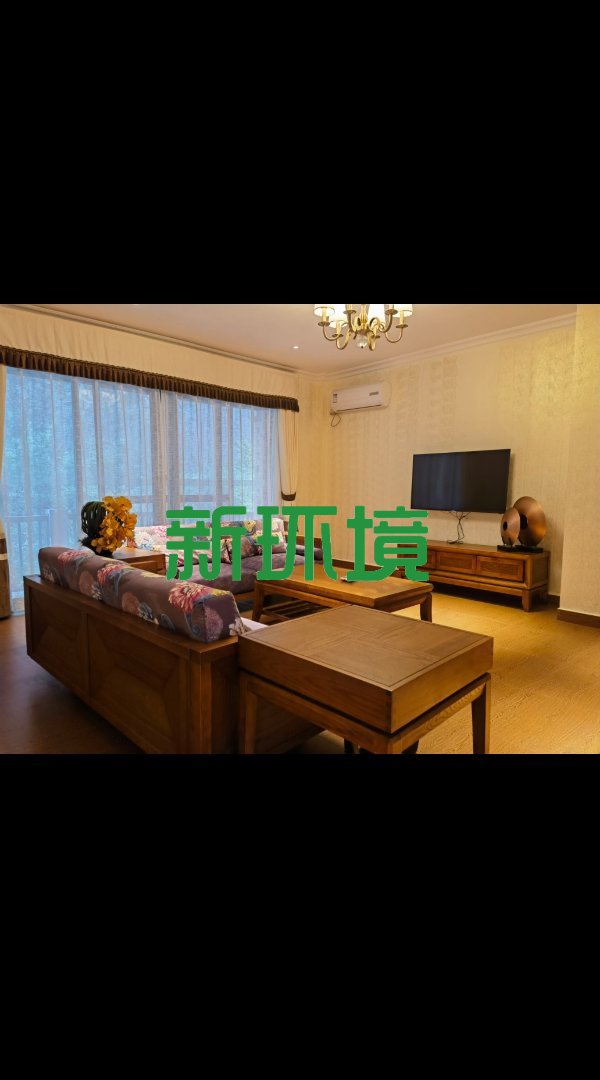 碧桂园  5室3厅4卫    170.0万 碧桂园  5室3厅4卫    170.0万客厅