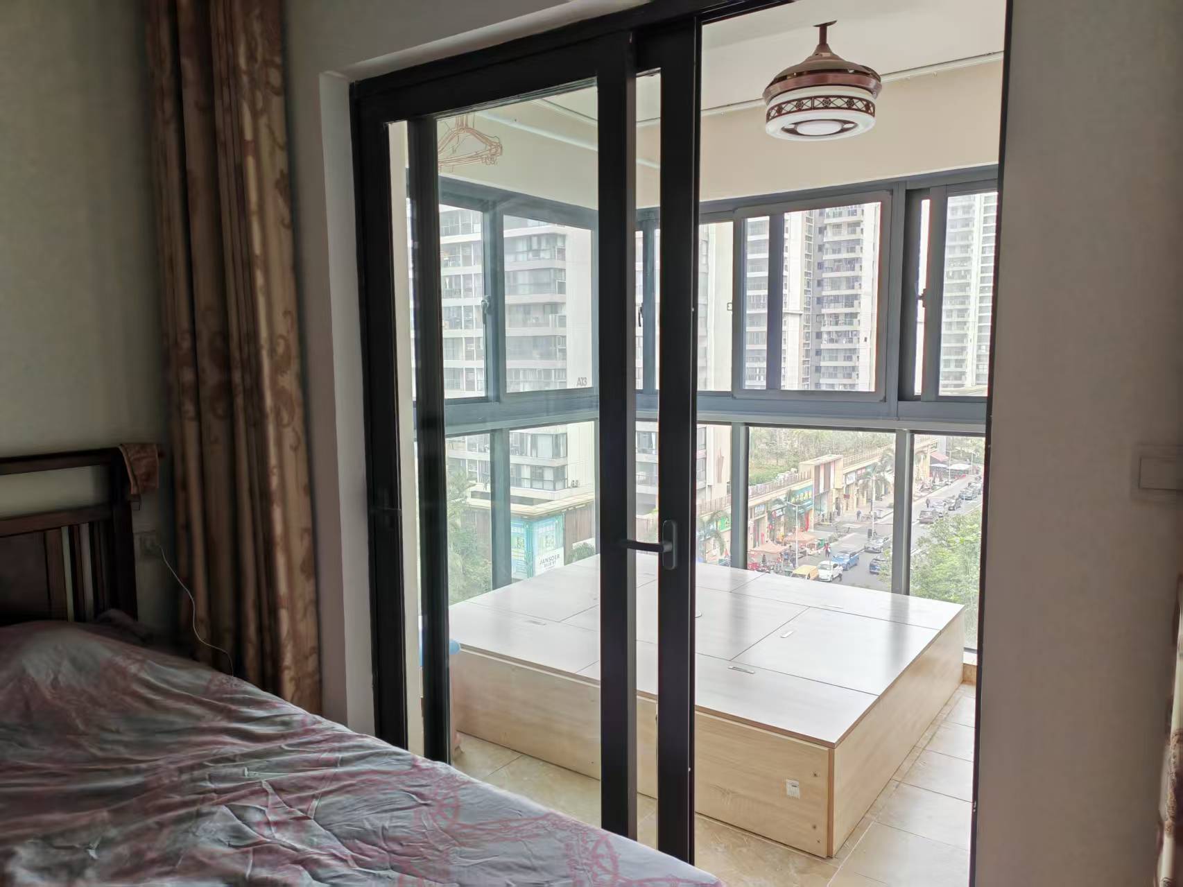 海南金地自在城  1室2厅1卫    70.0万 海南金地自在城  1室2厅1卫    70.0万客厅